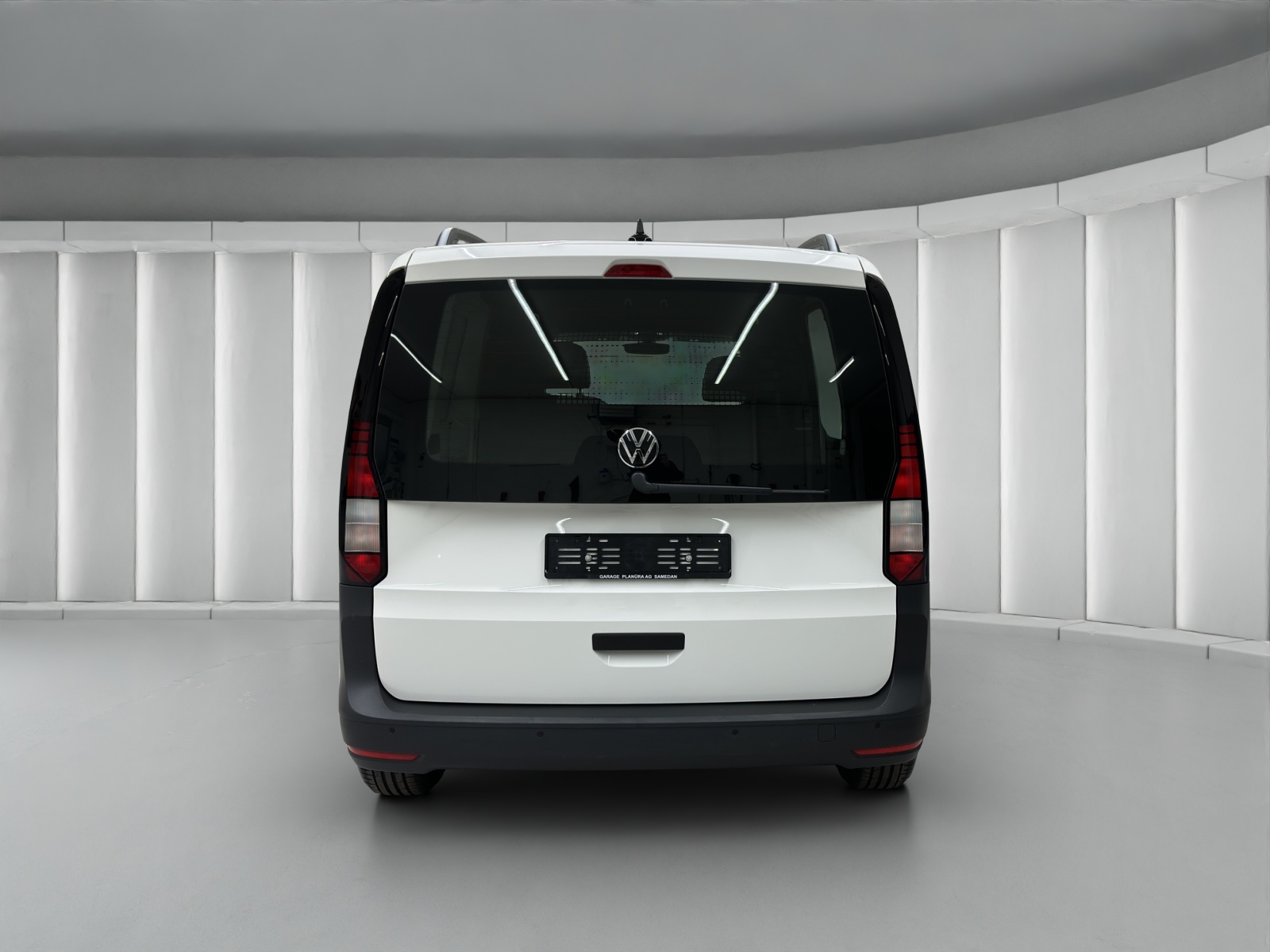 VW Caddy 2.0 TDI Cargo 4Motion-image-5