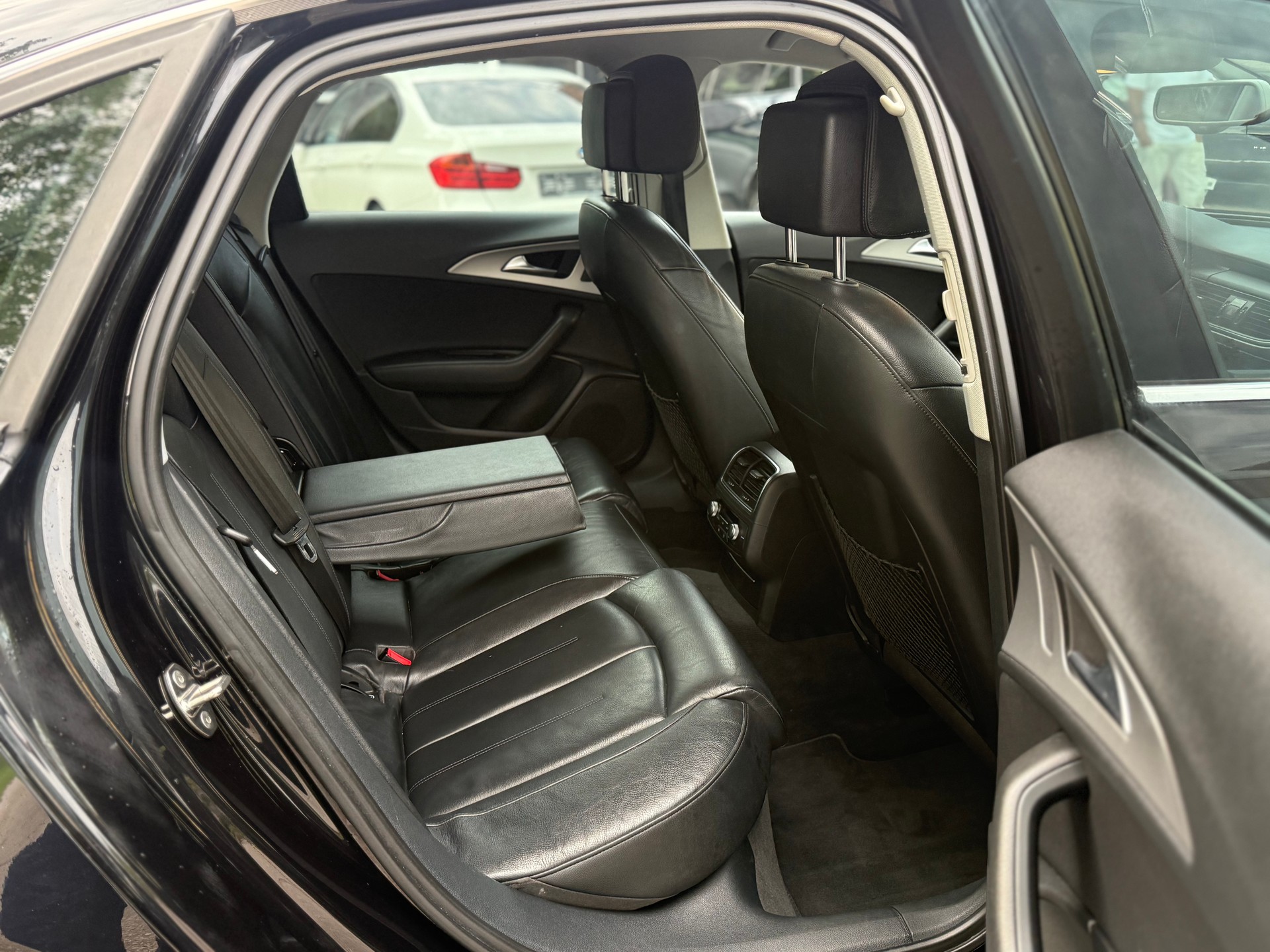 AUDI A6 Limousine 3.0 TDI V6-image-9