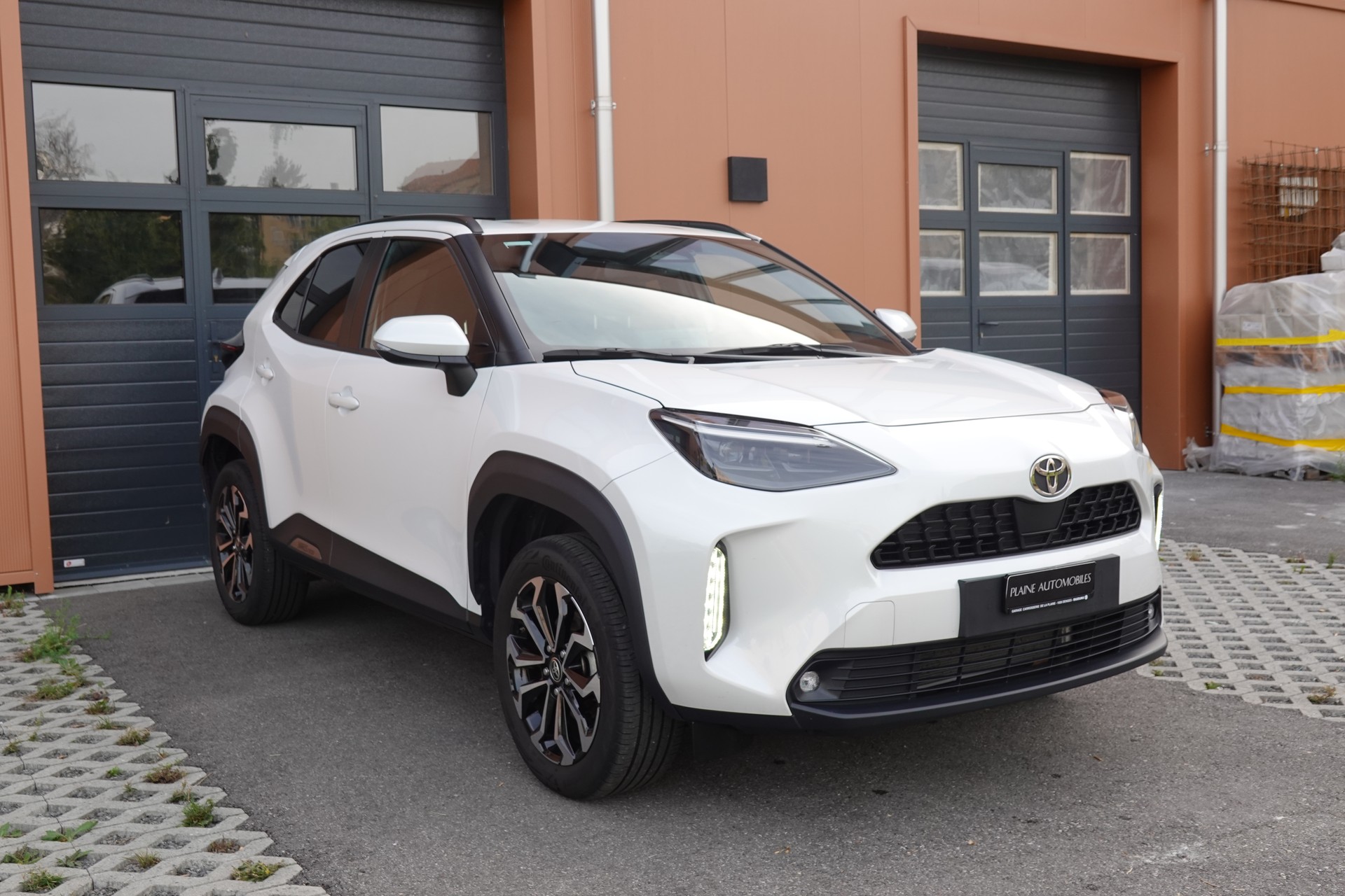 TOYOTA Yaris Cross 1.5 Trend e-CVT "* Garantie 10ans/185'000Kms * Sièges chauffants * Caméra de recul * Tempomat Adaptatif *"-image-2