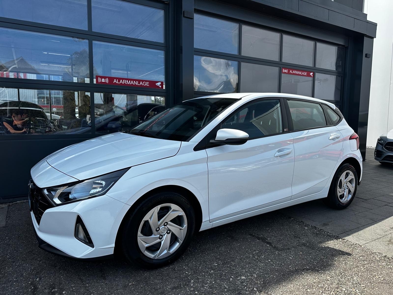 HYUNDAI i20 1.0 T-GDi Amplia DCT-image-2
