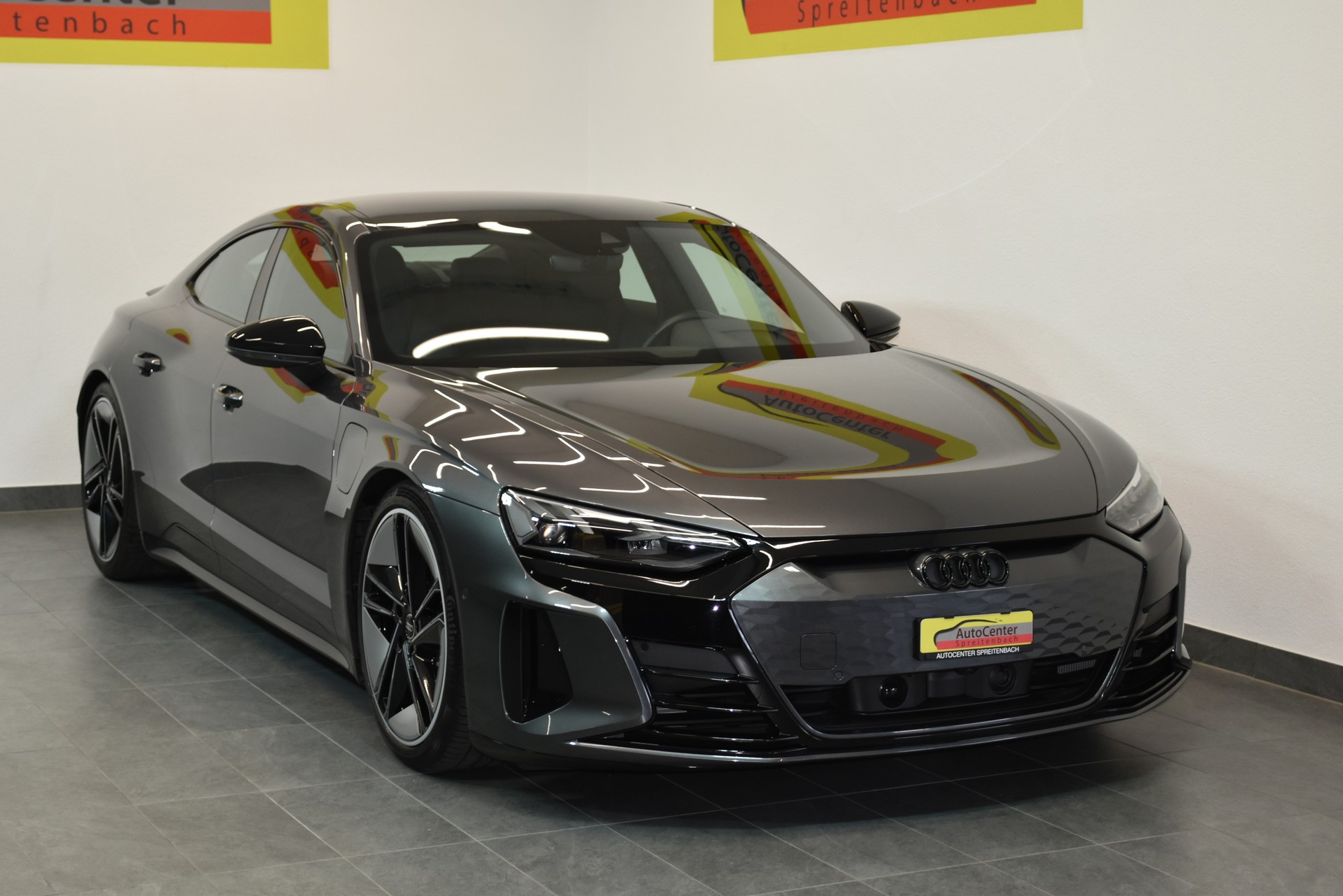 AUDI e-tron GT quattro-image-0