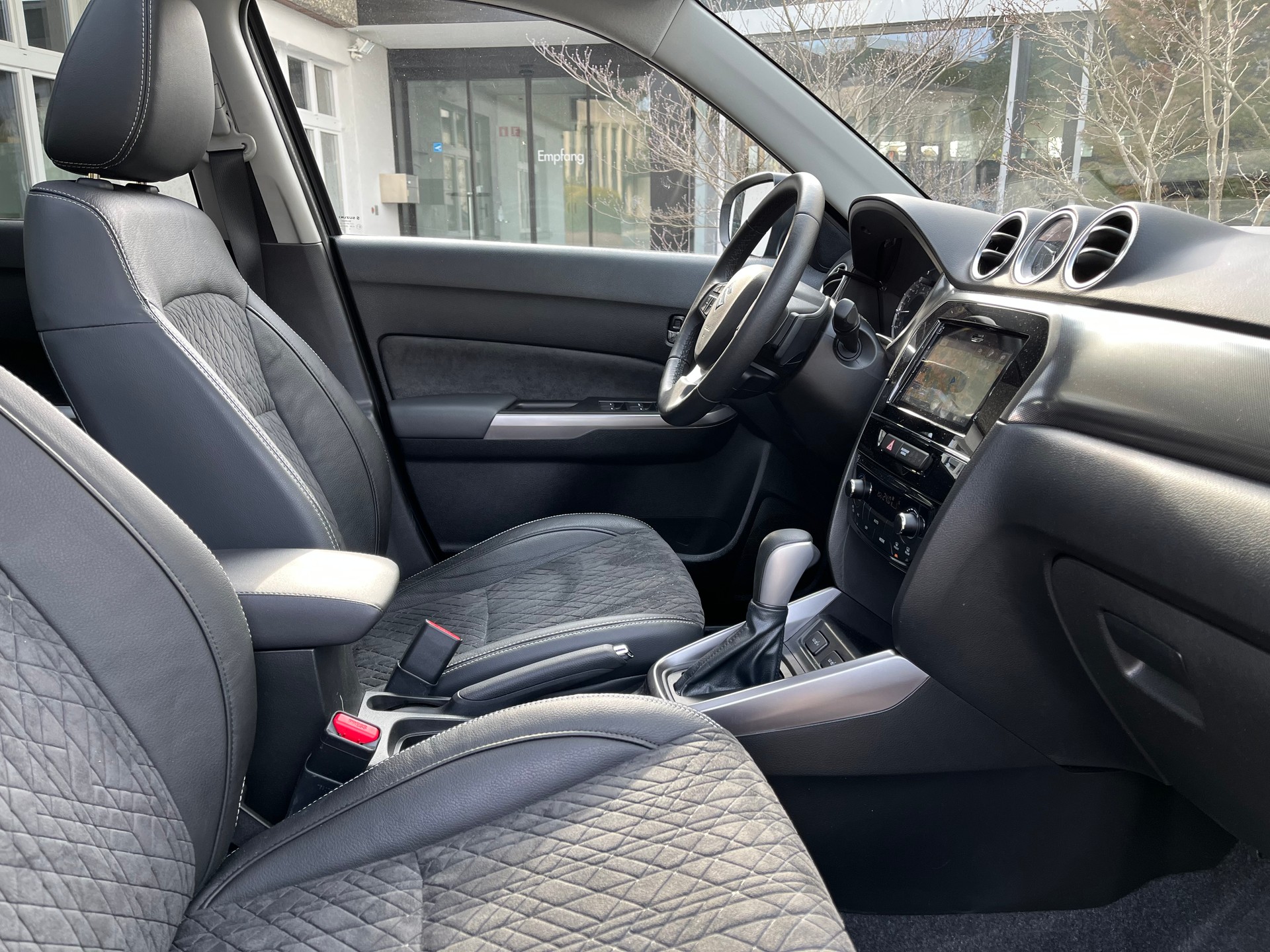 SUZUKI Vitara 1.4 4x4 Boosterjet Compact Top Automatic Allgrip *Vollausstattung*aus 1. Hand*Garantie*-image-6