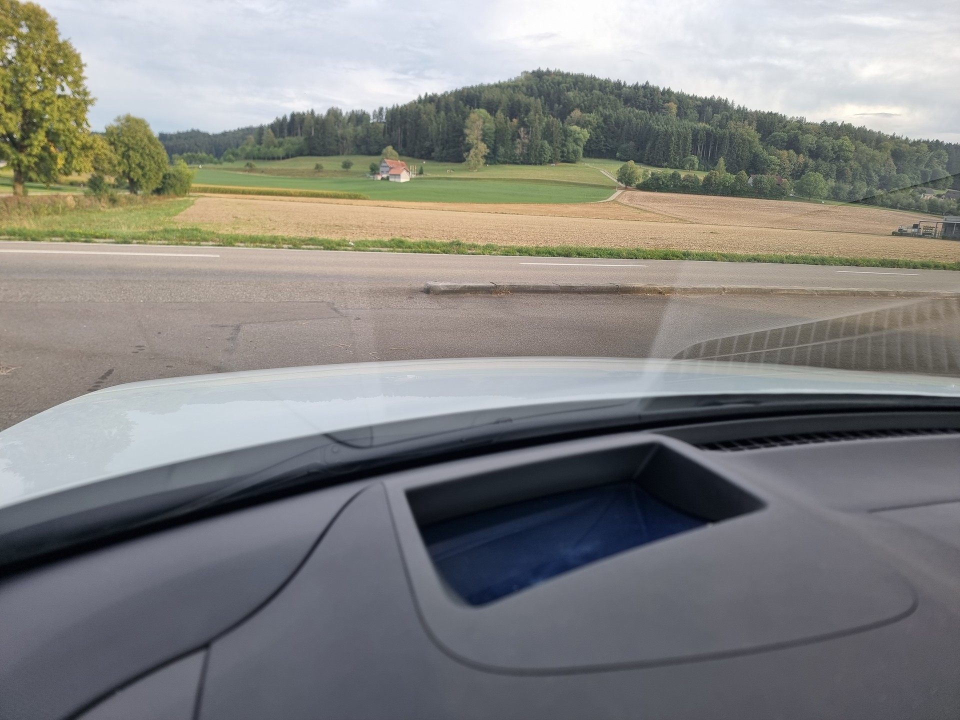 HYUNDAI Ioniq 5 84 kWh Amplia 2WD-image-4