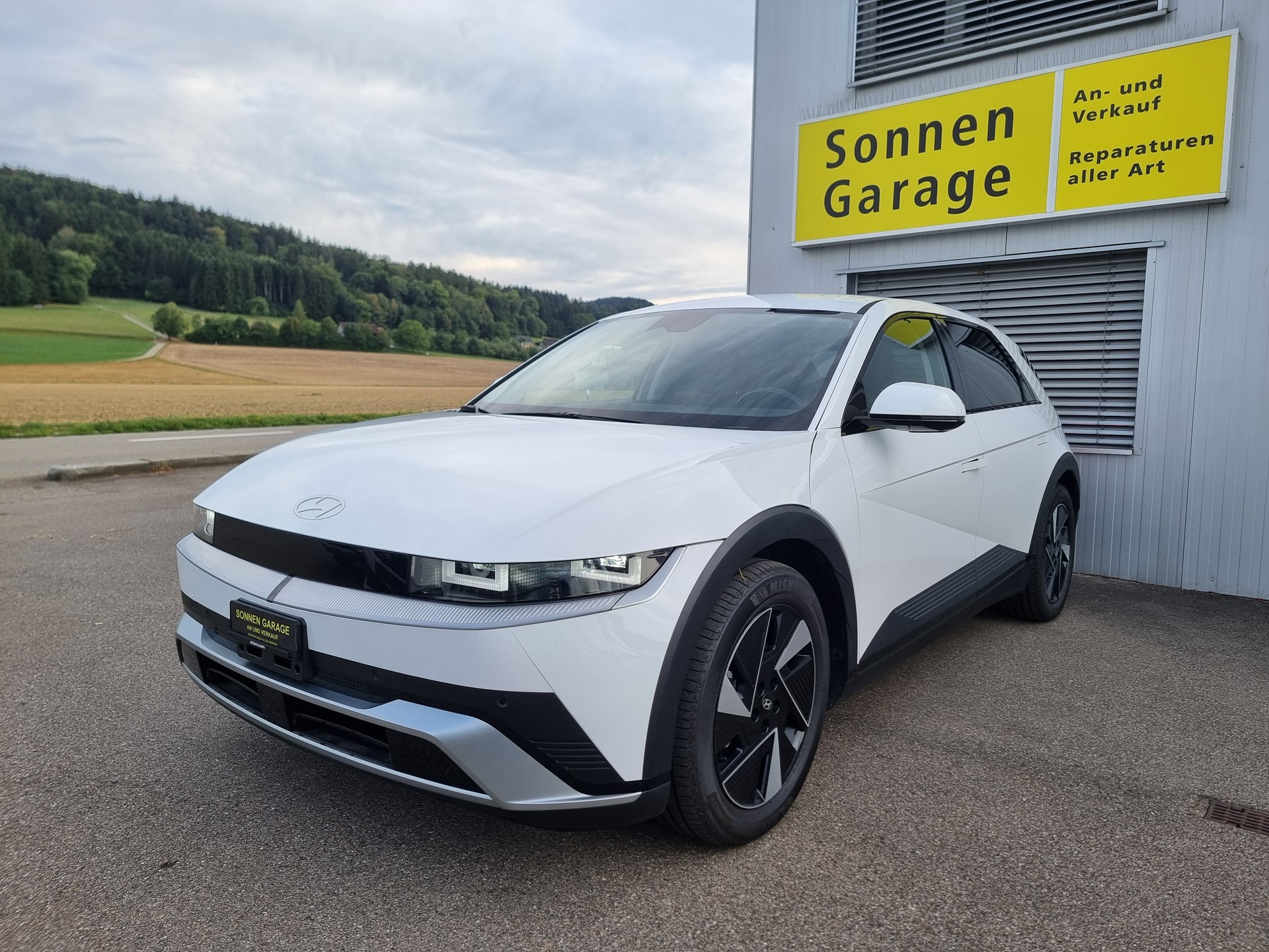 HYUNDAI Ioniq 5 84 kWh Amplia 2WD-image-0