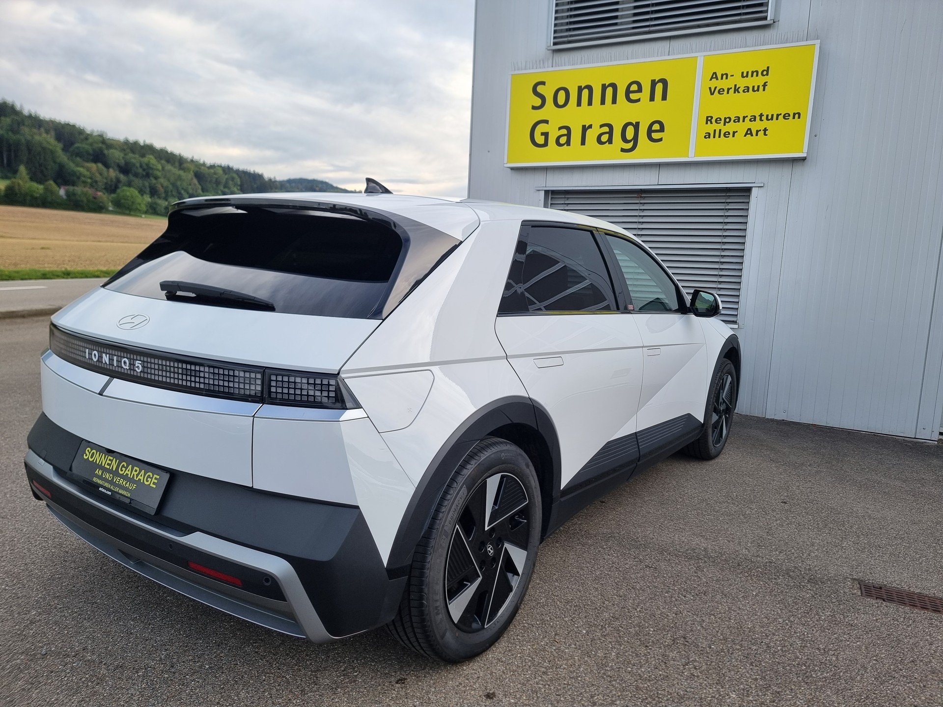 HYUNDAI Ioniq 5 84 kWh Amplia 2WD-image-11