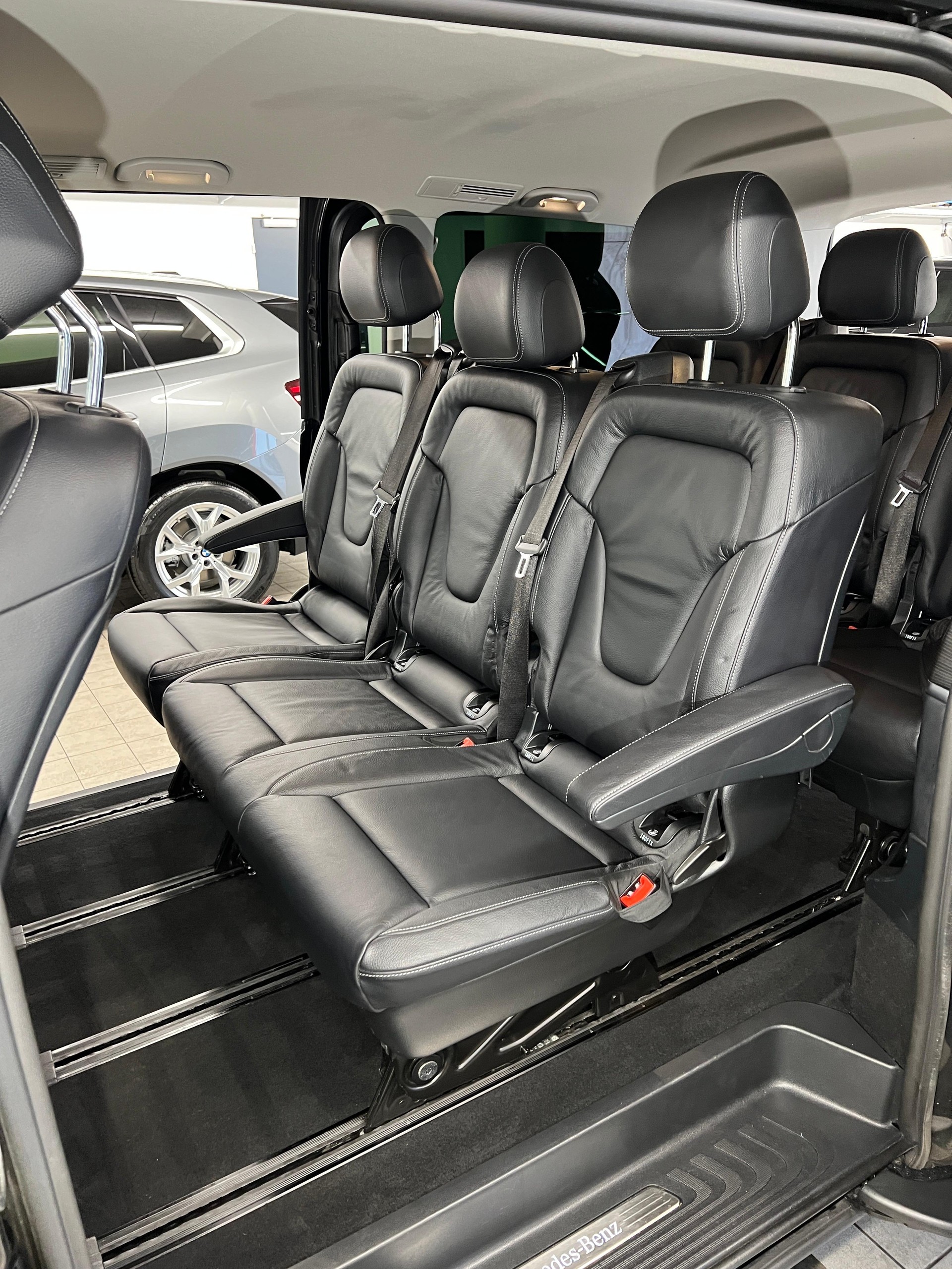 MERCEDES-BENZ V 250 d lang 4Matic 9G-Tronic-image-8