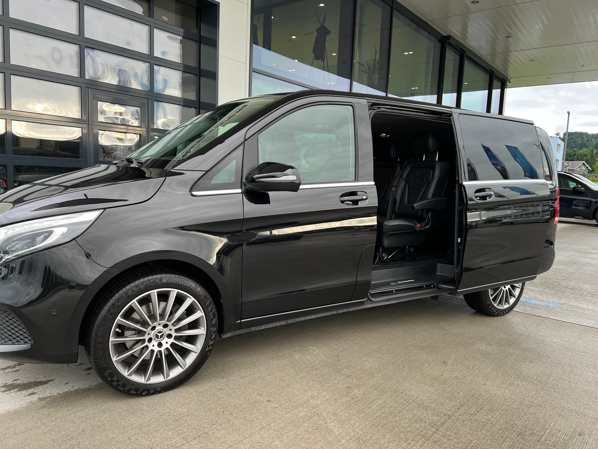 MERCEDES-BENZ V 250 d lang 4Matic 9G-Tronic-image-3