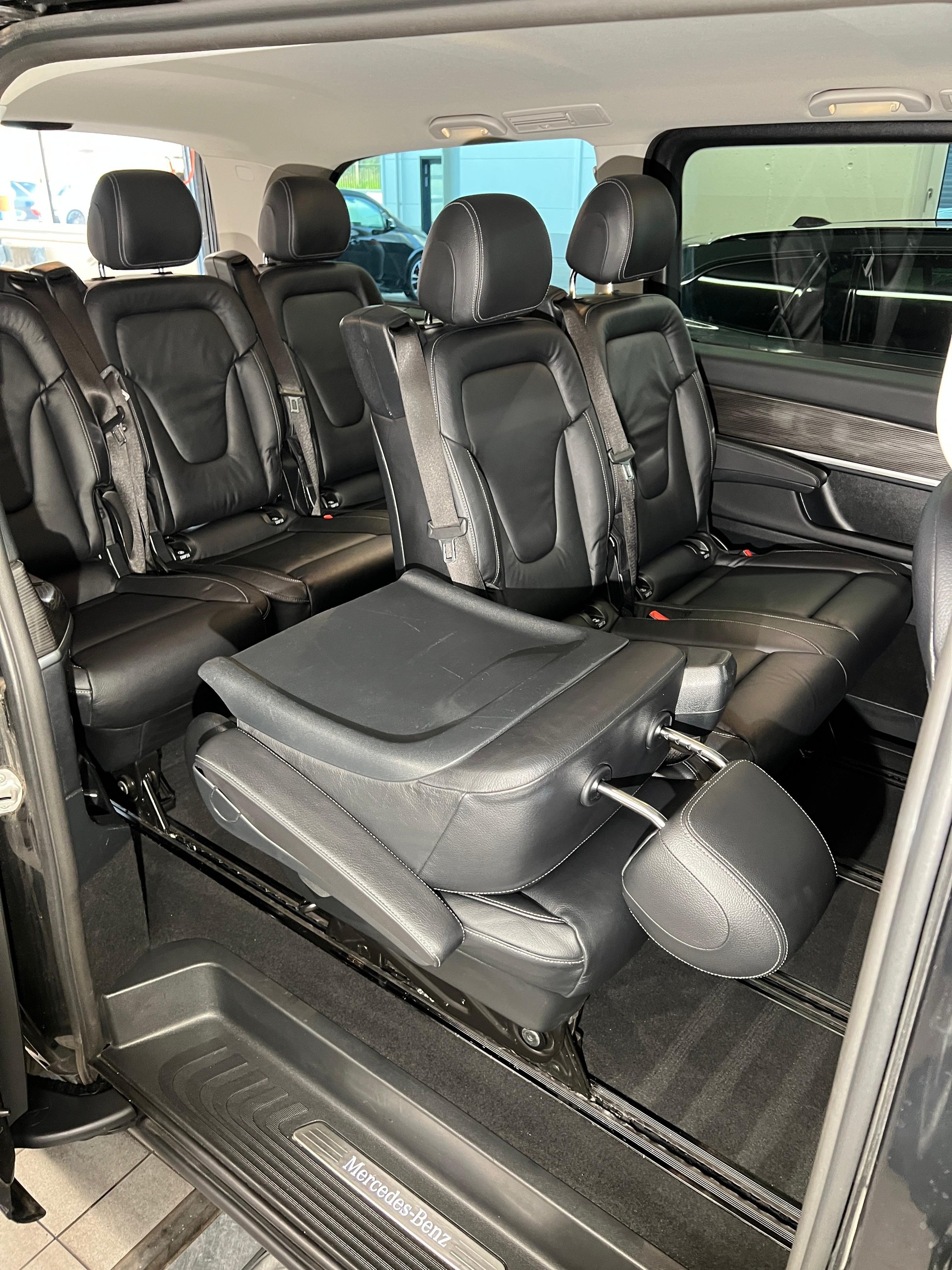 MERCEDES-BENZ V 250 d lang 4Matic 9G-Tronic-image-7