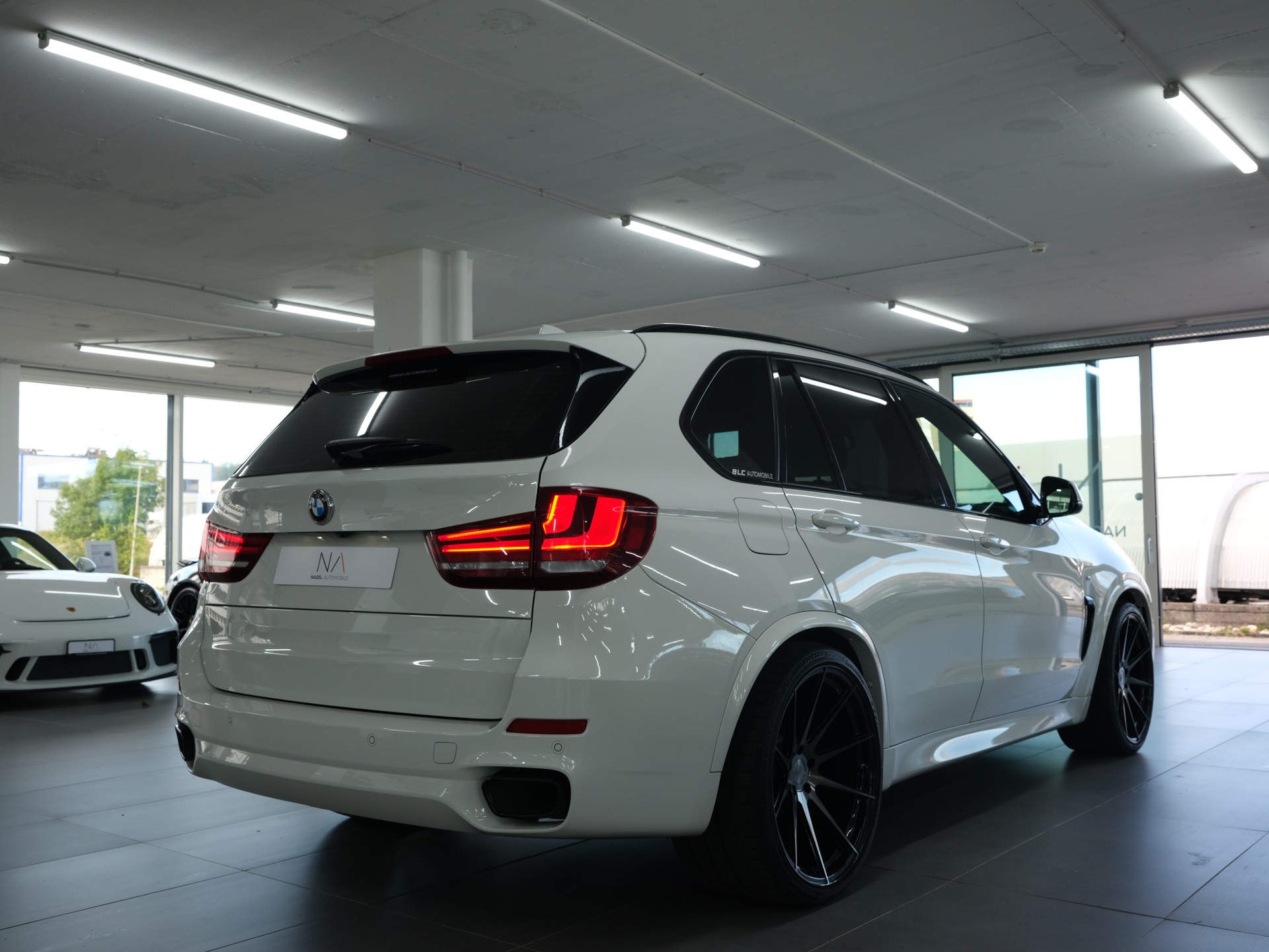 BMW X5 xDrive 30d Steptronic *Rückfahrkamera* *M-Paket* *Aversus*-image-2