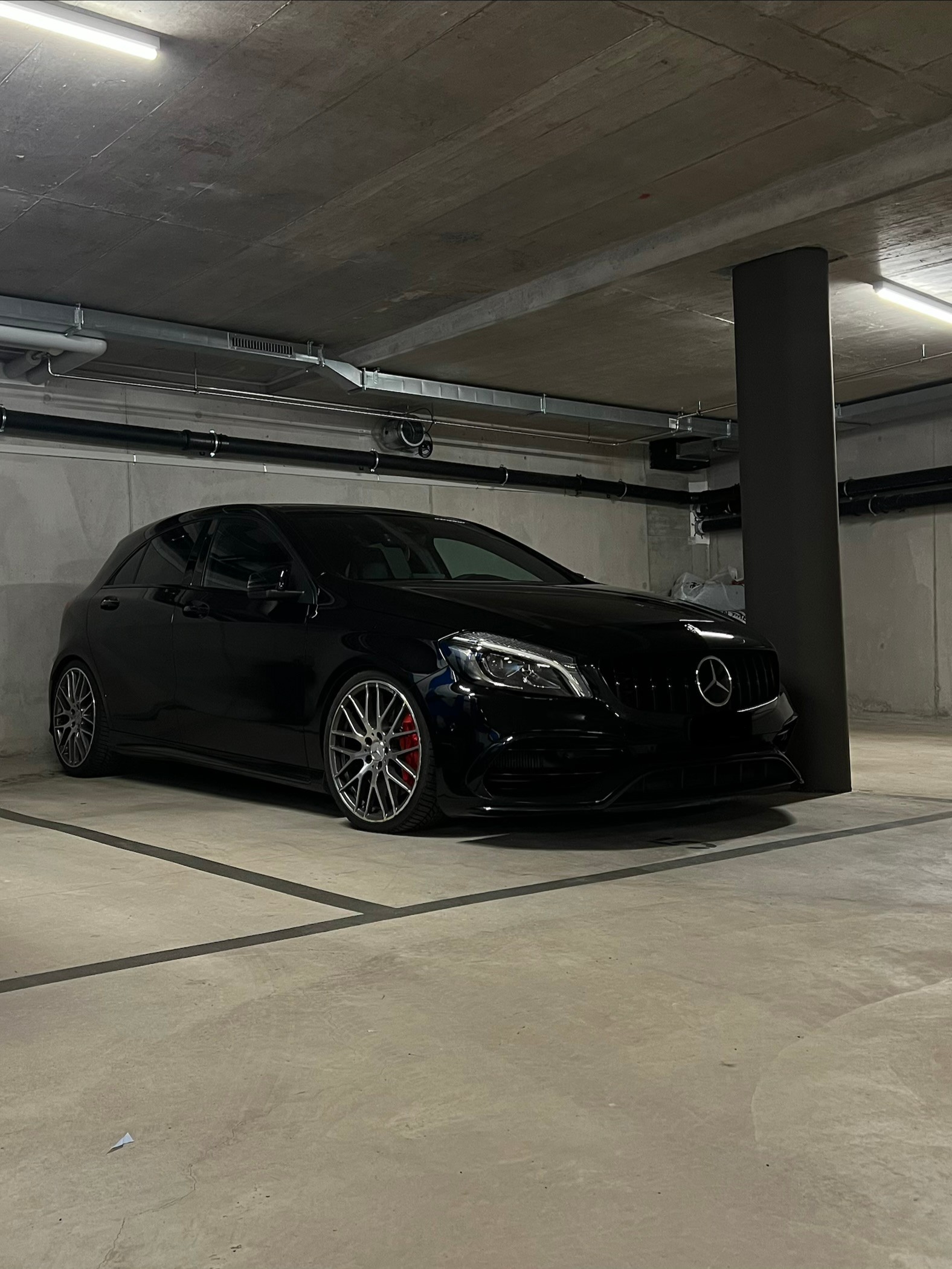 MERCEDES-BENZ A 45 AMG 4m-image-2