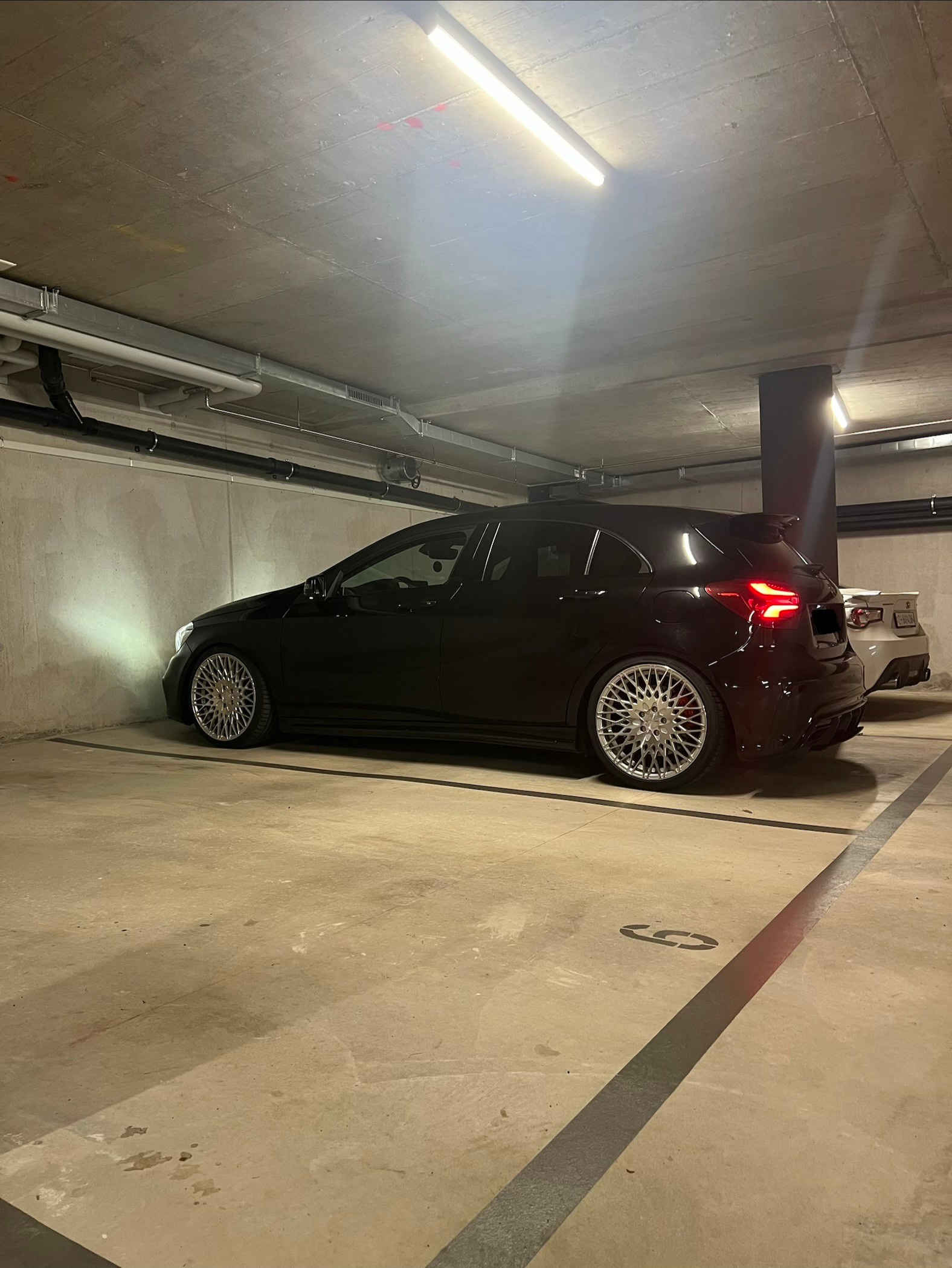 MERCEDES-BENZ A 45 AMG 4m-image-8
