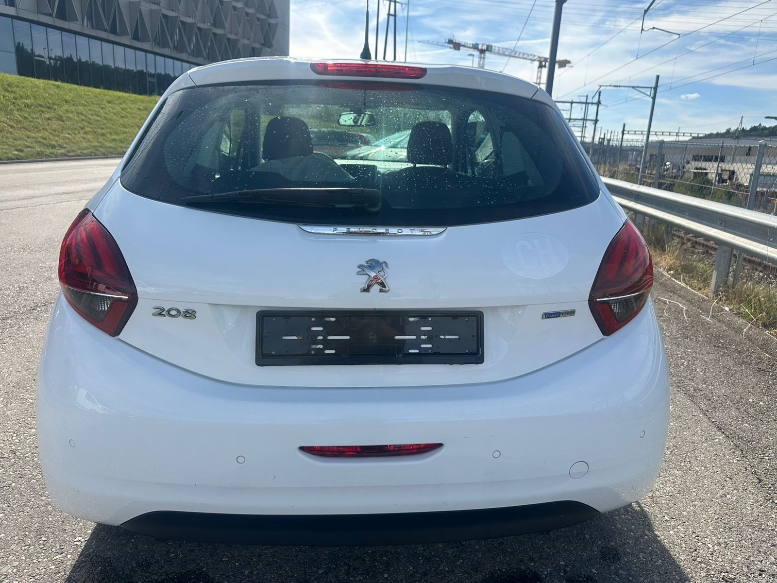 PEUGEOT 208 1.2 PureTech Active-image-3