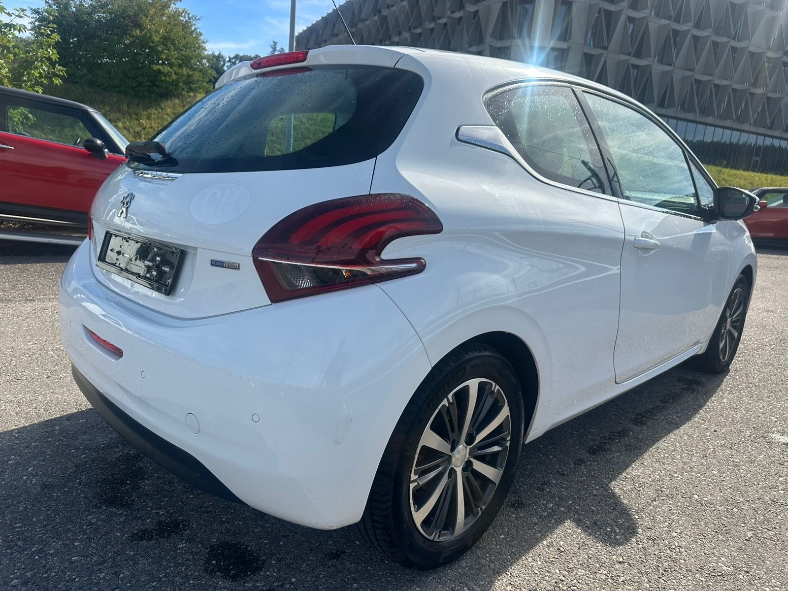 PEUGEOT 208 1.2 PureTech Active-image-4