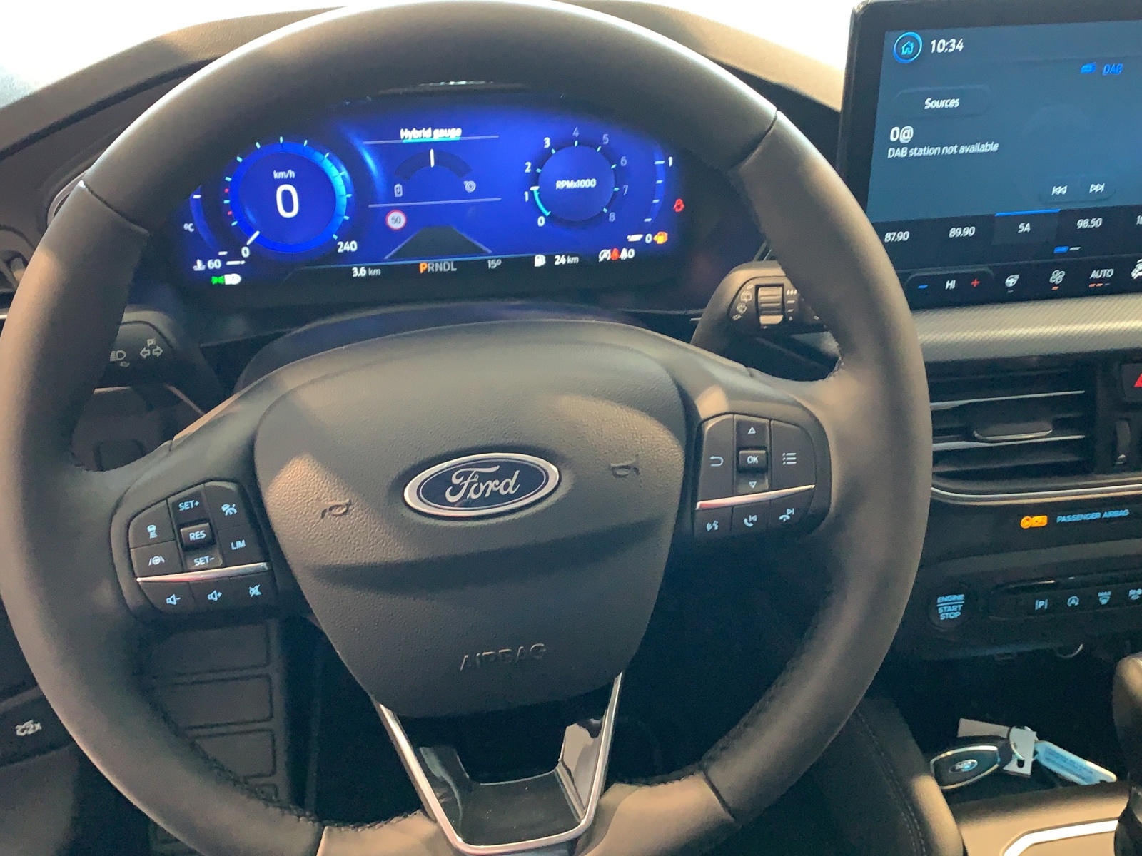 FORD Focus SW 1.0i EcoB Hybrid 155 Active X-image-6
