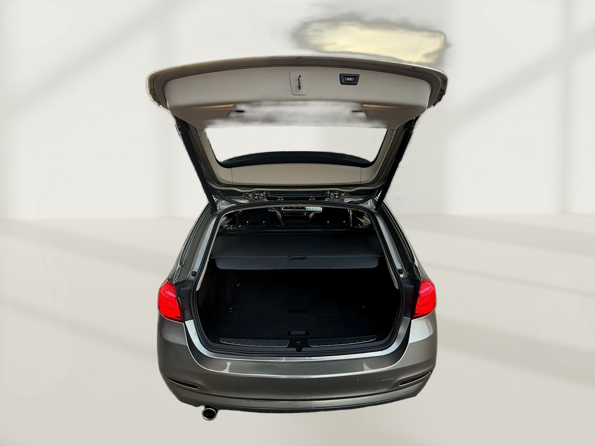 BMW 318d Touring Steptronic-image-18