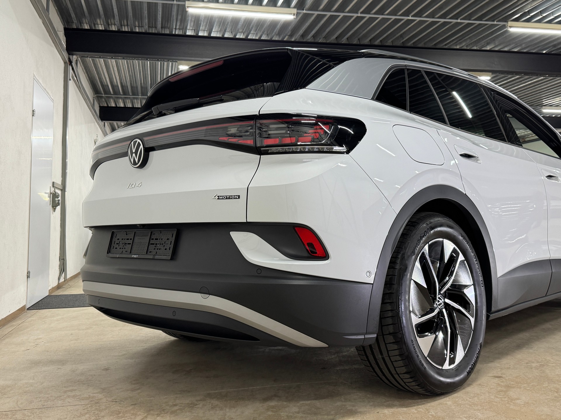 VW ID.4 Pro United 77 kWh 4 Motion / 286 PS / Modell 2025-image-6