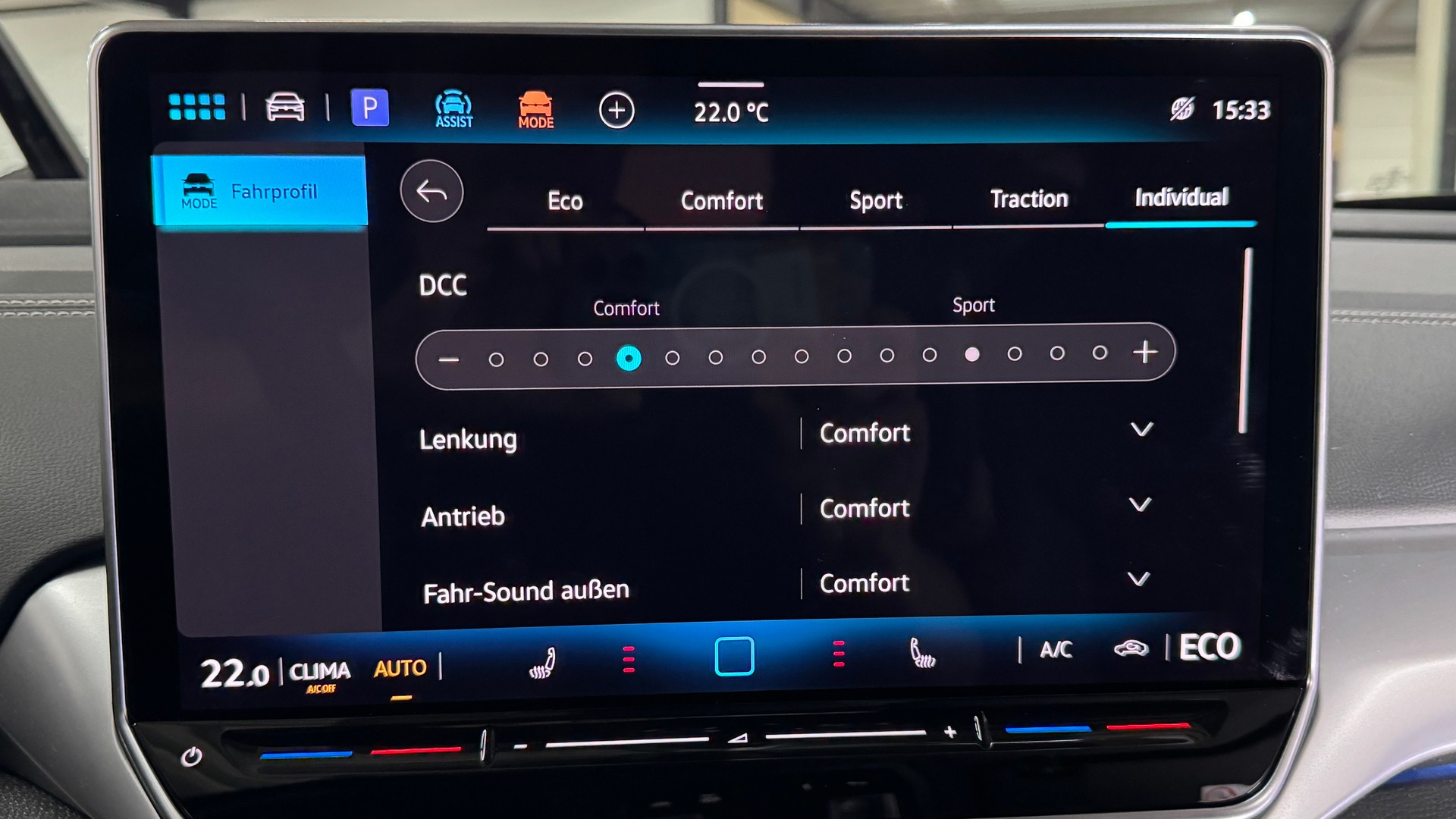VW ID.4 Pro United 77 kWh 4 Motion / 286 PS / Modell 2025-image-19
