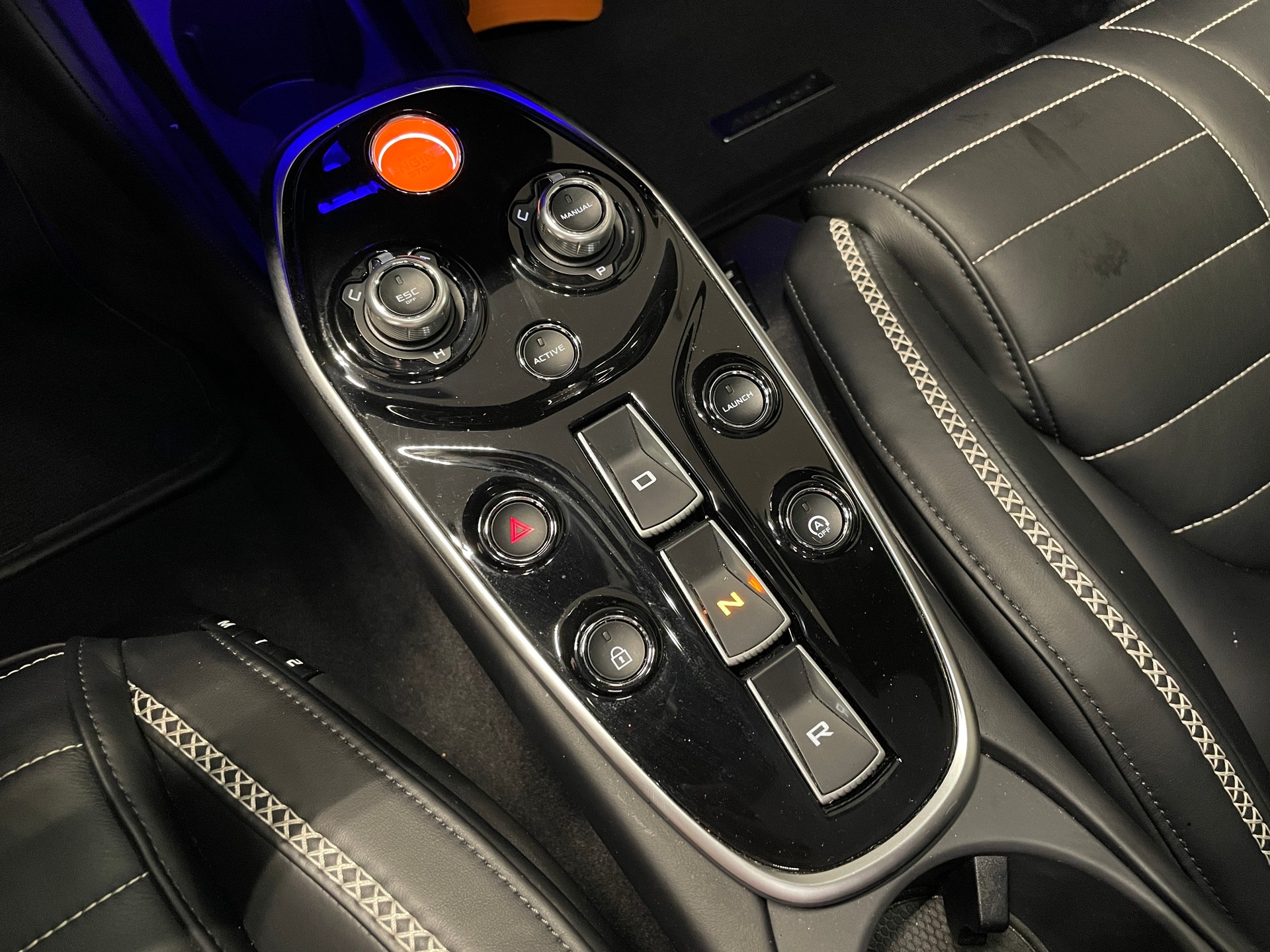 McLAREN GTS-image-12