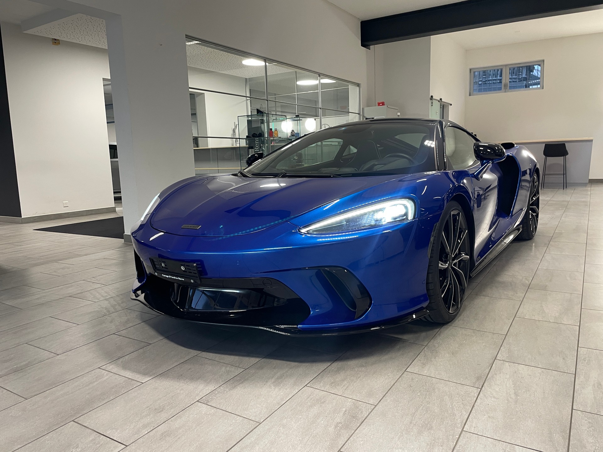 McLAREN GTS-image-1