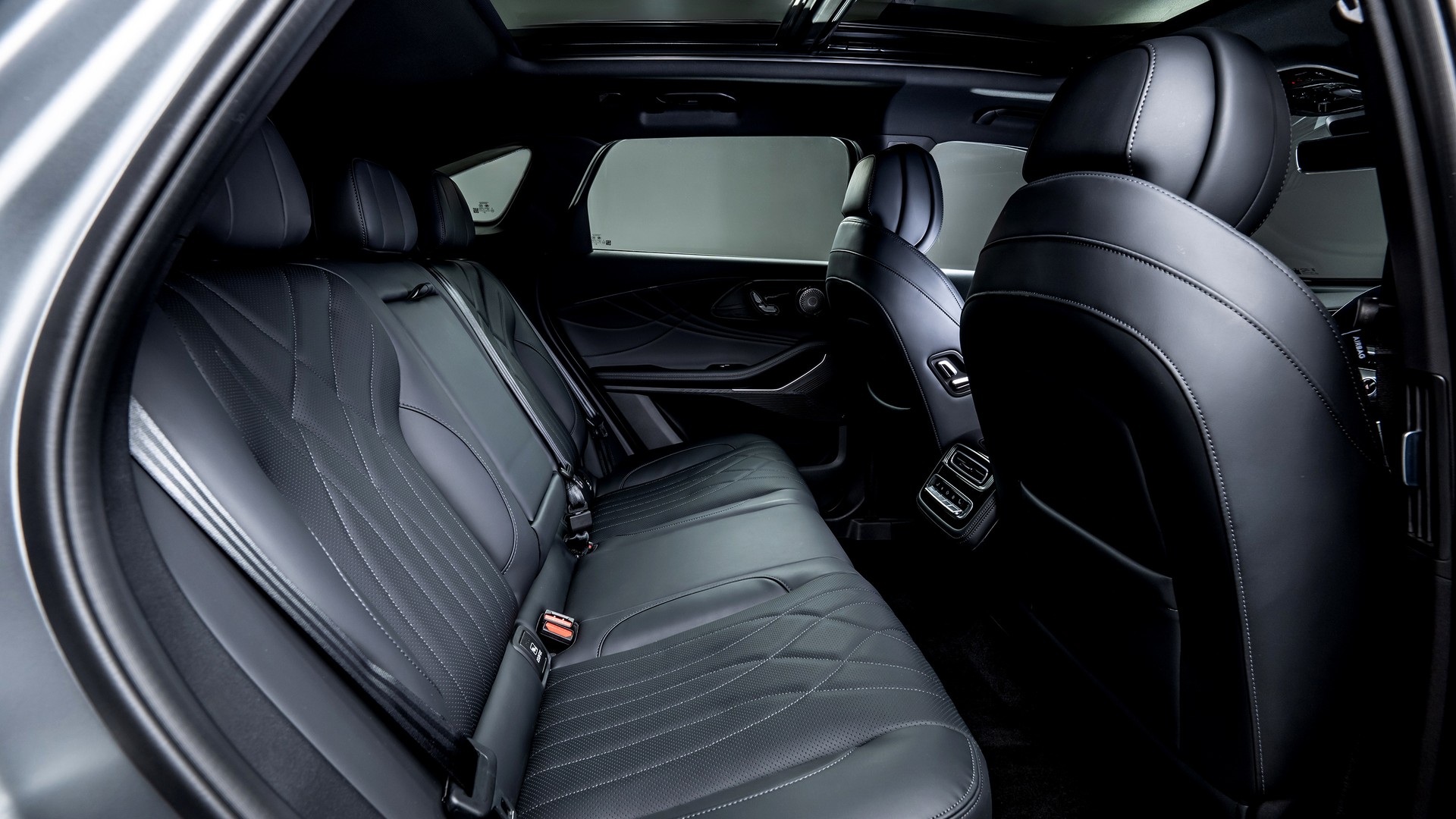 OMODA 9 1.5 T-GDI Exclusive Super Hybrid PHEV AWD 537PS-showroom-element-3