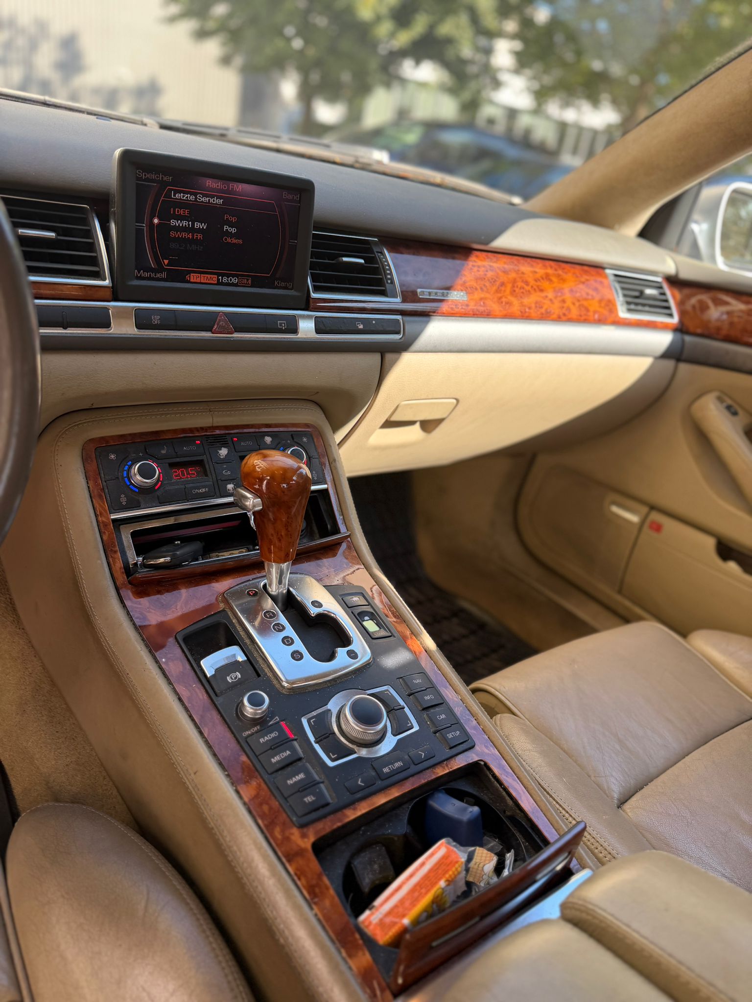 AUDI A8 4.0 TDI quattro tiptronic-image-6