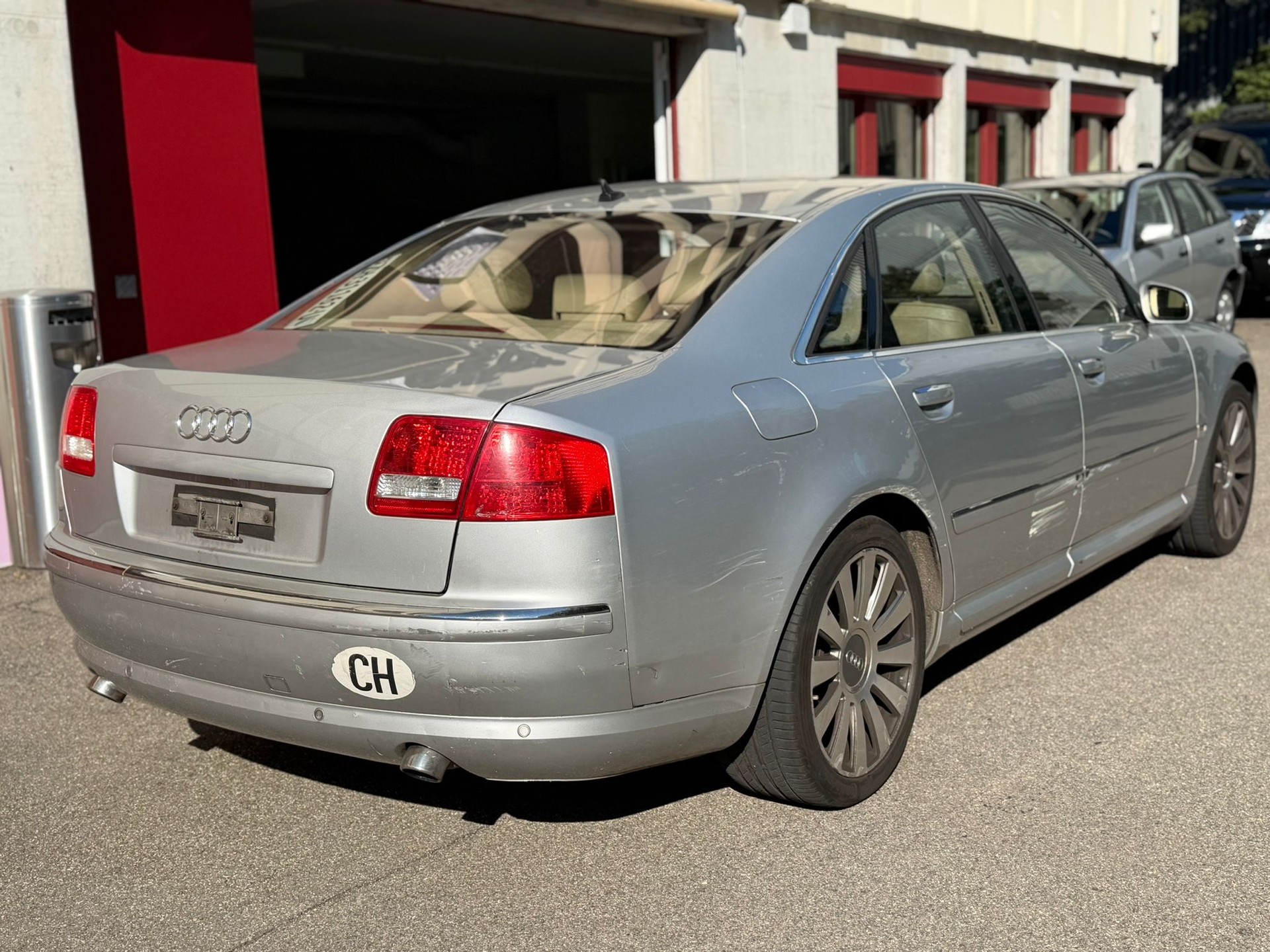 AUDI A8 4.0 TDI quattro tiptronic-image-2