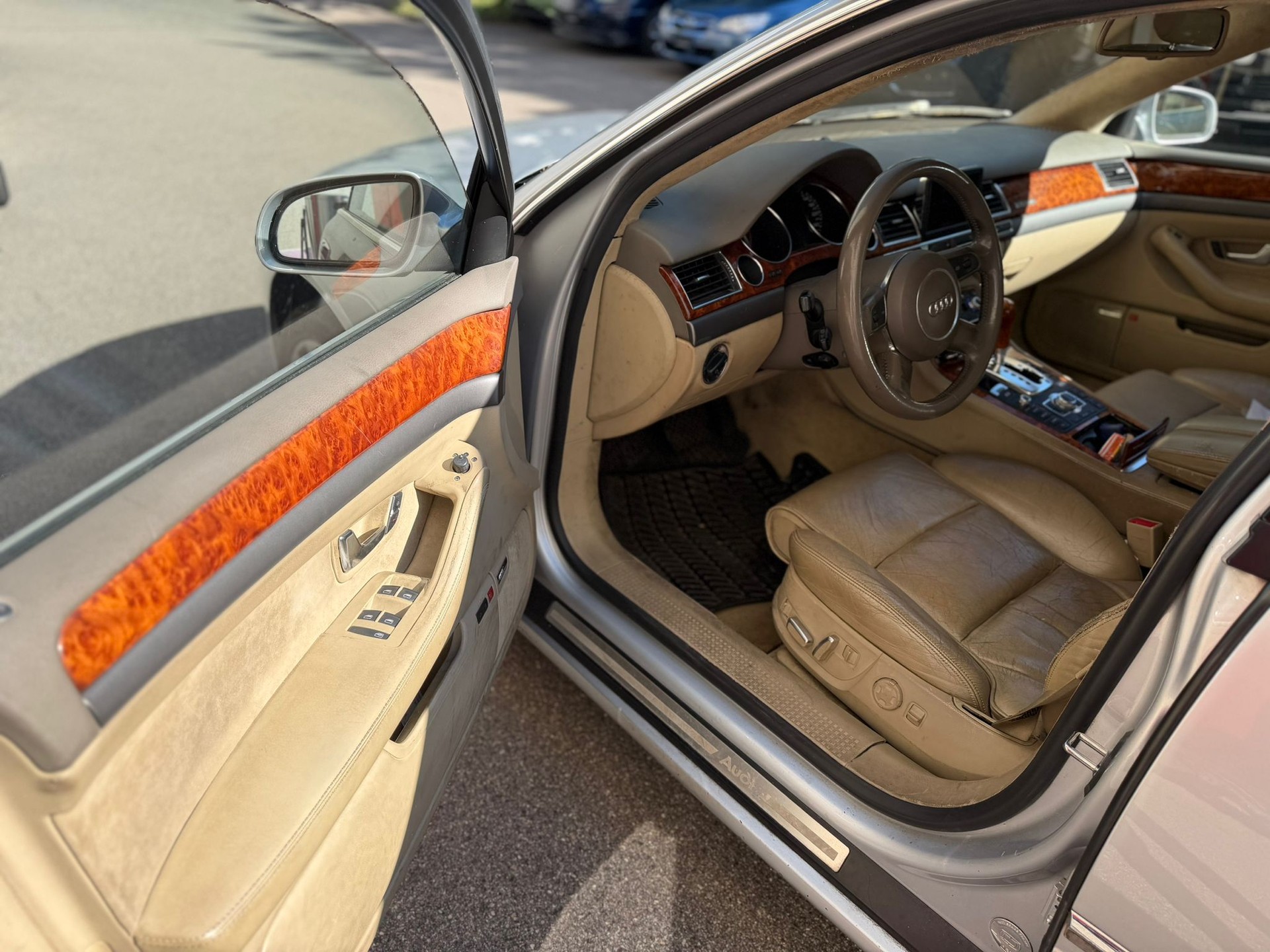 AUDI A8 4.0 TDI quattro tiptronic-image-9