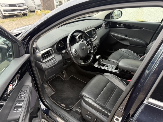 KIA Sorento 2.2 CRDI Style 7-Sitzer Automatic Allrad*VOLL*-image-10