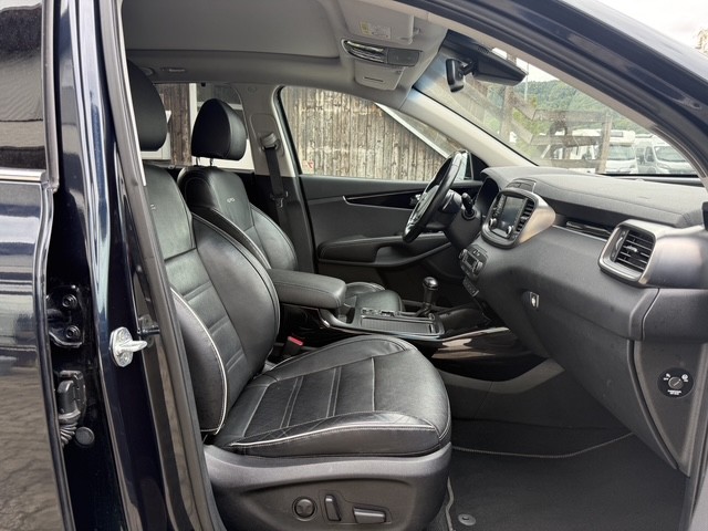 KIA Sorento 2.2 CRDI Style 7-Sitzer Automatic Allrad*VOLL*-image-14