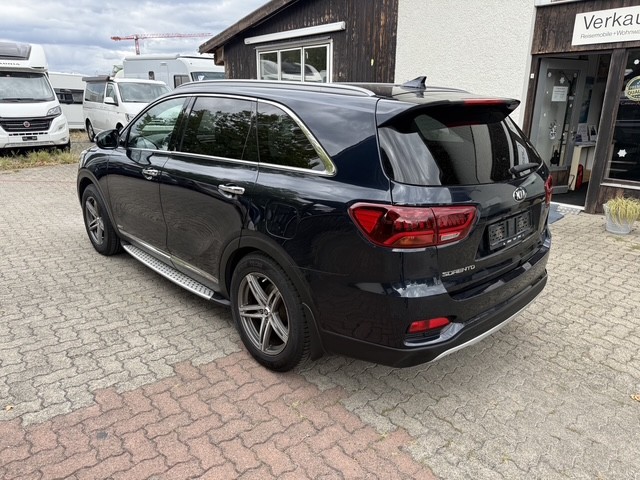 KIA Sorento 2.2 CRDI Style 7-Sitzer Automatic Allrad*VOLL*-image-3
