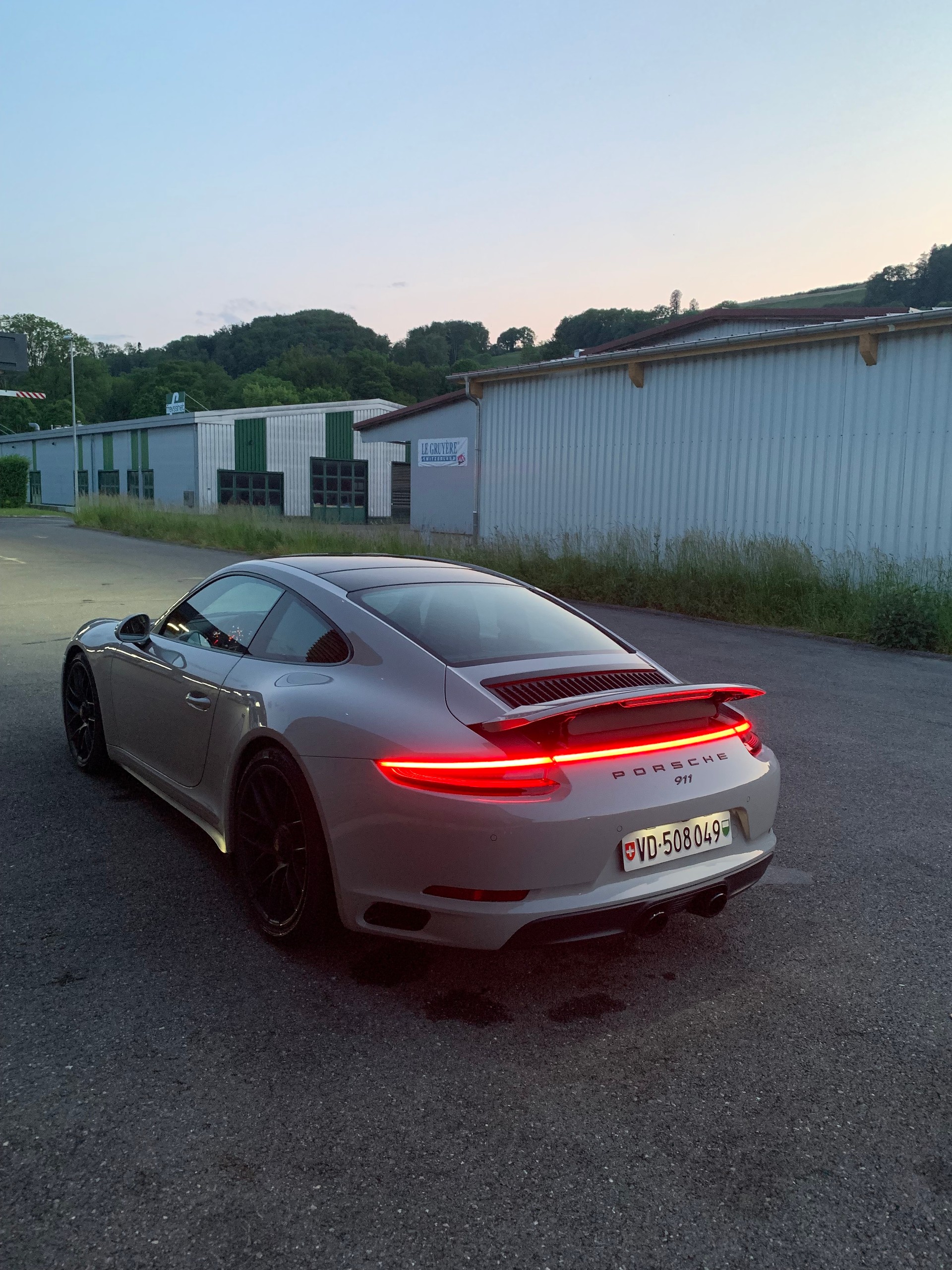 PORSCHE 3.0 Carrera 4 GTS PDK-image-5