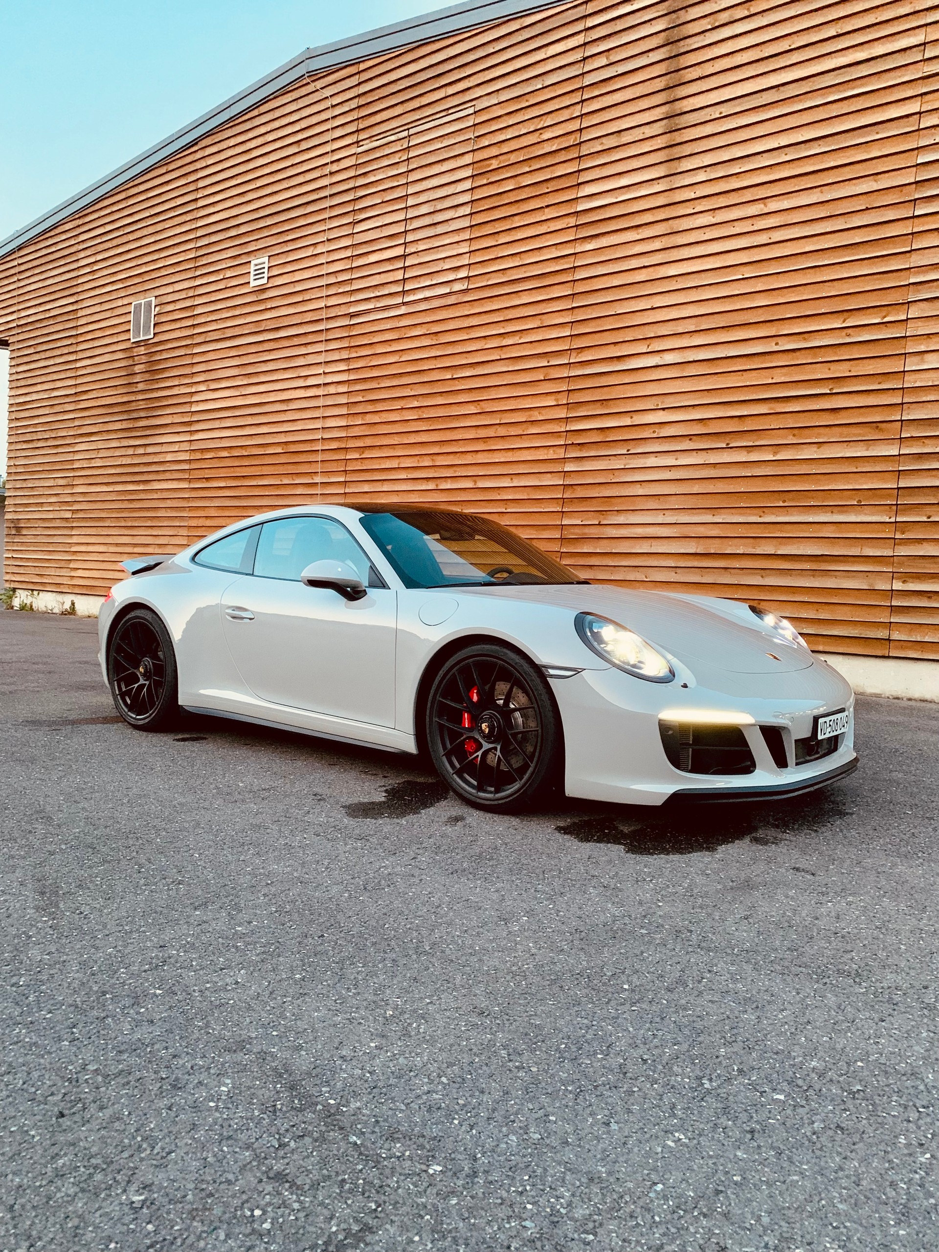 PORSCHE 3.0 Carrera 4 GTS PDK-image-2