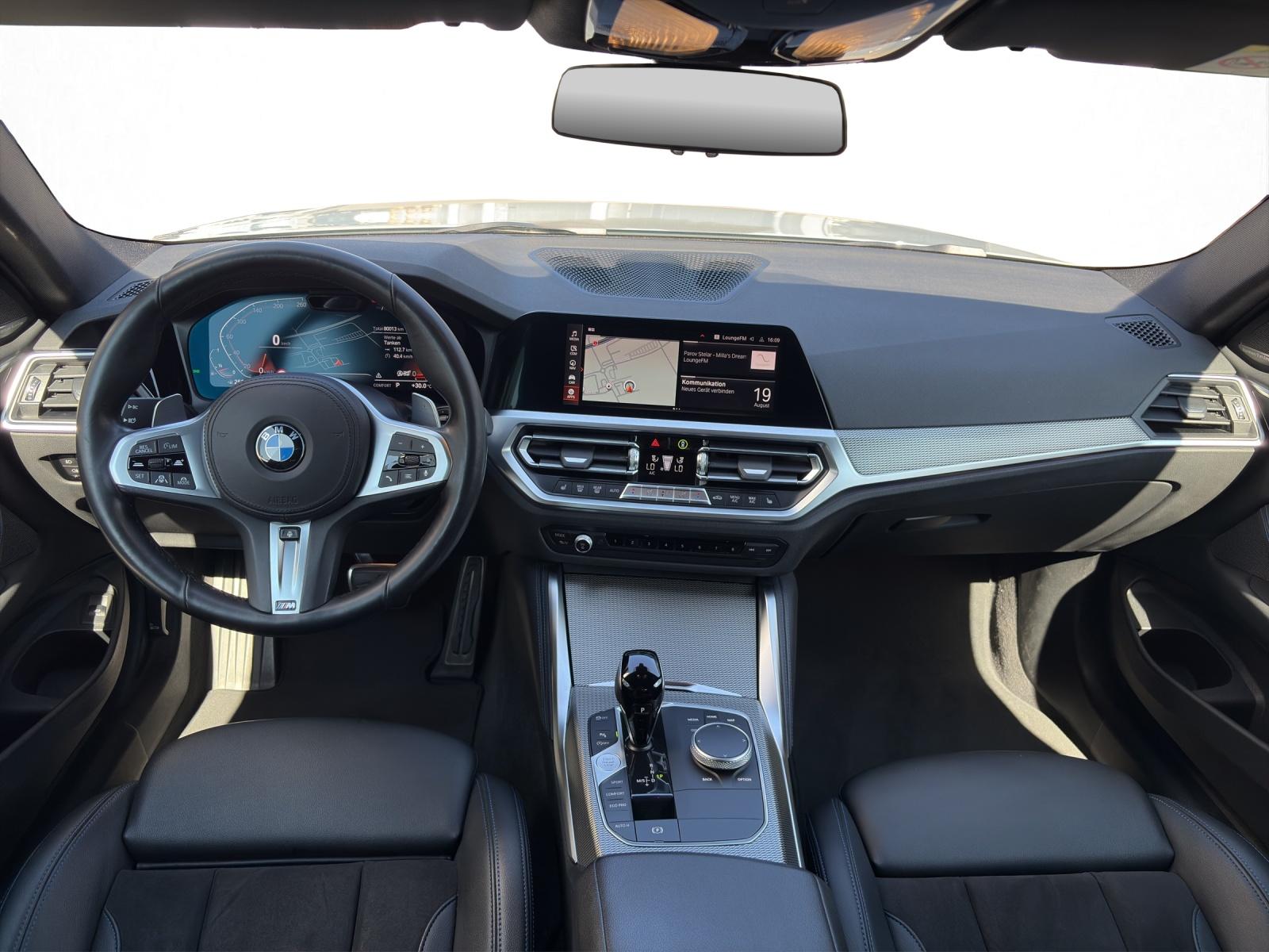 BMW 420i xDrive Coupé-image-12