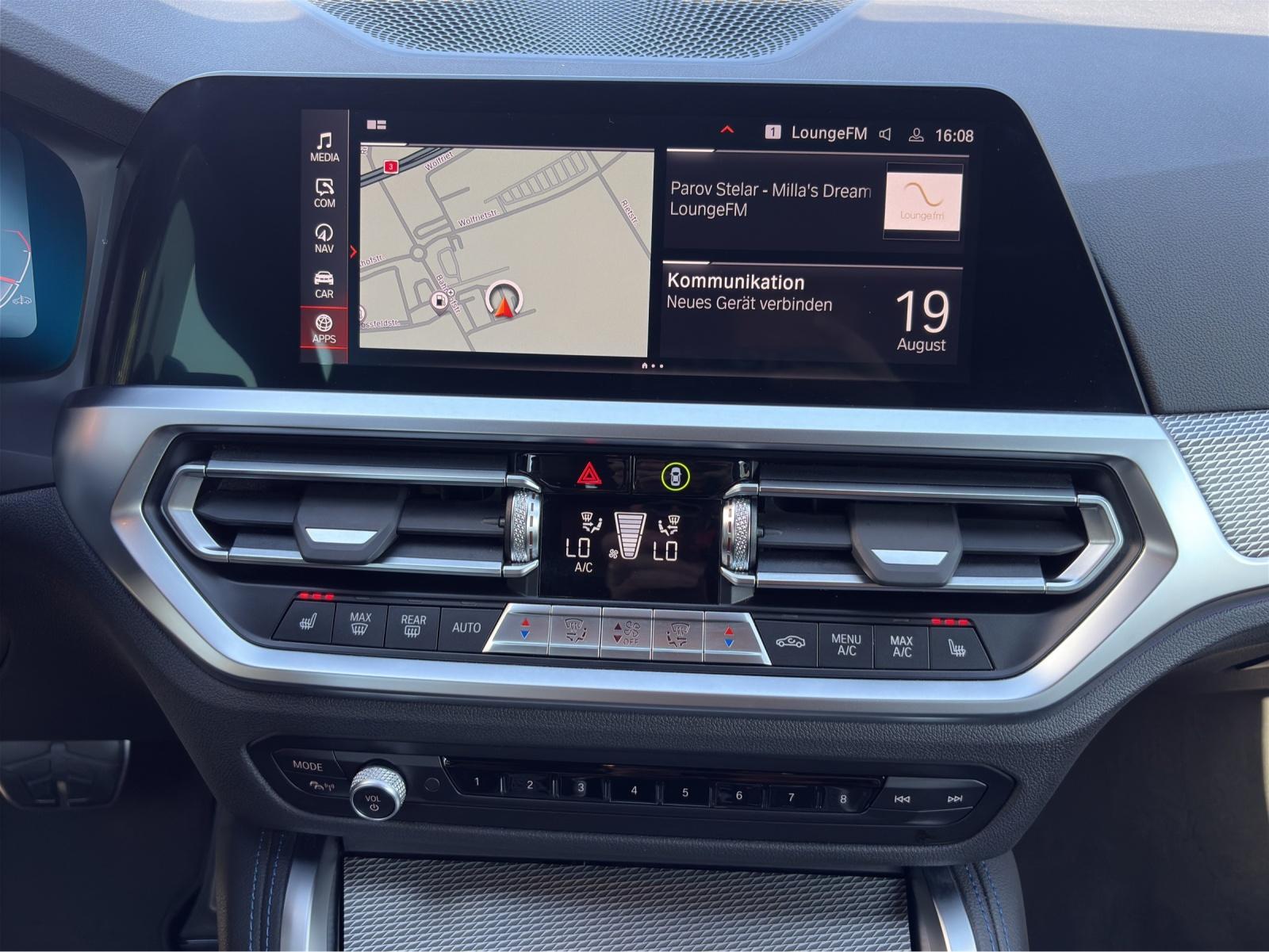 BMW 420i xDrive Coupé-image-11
