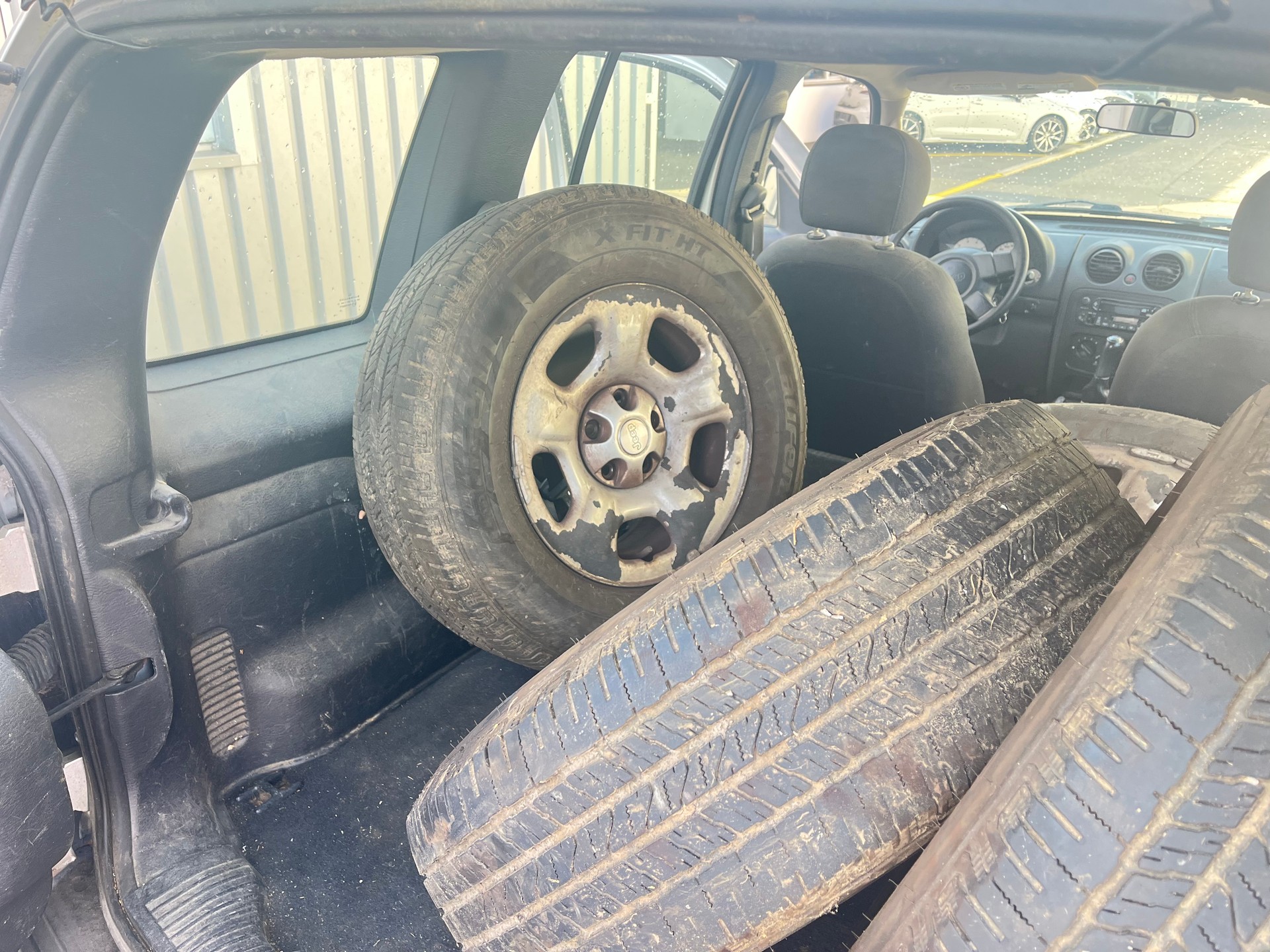 JEEP Cherokee 2.4 Sport-image-5