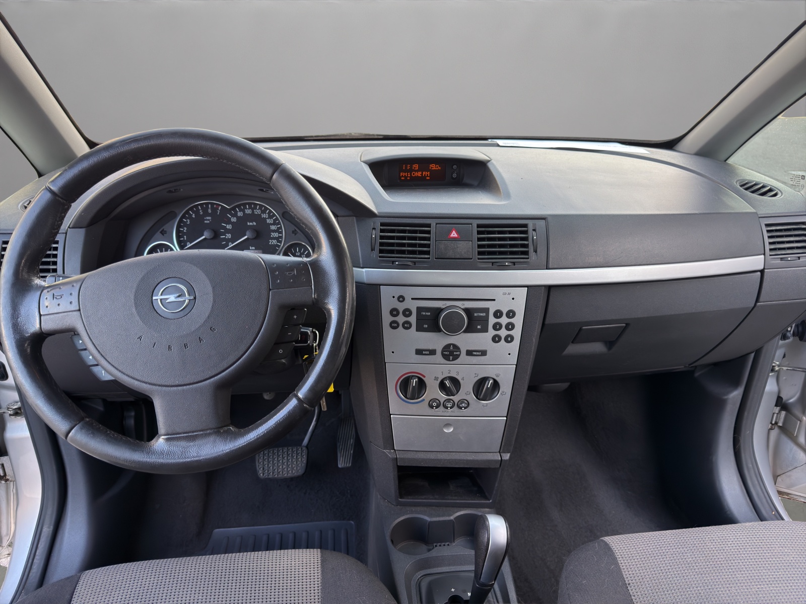 OPEL Meriva 1.6i 16V Enjoy-image-13