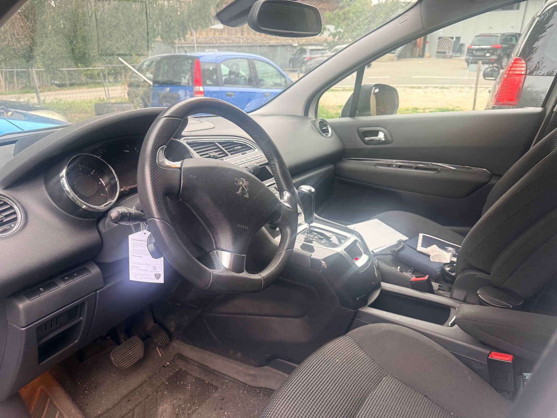 PEUGEOT 5008 1.6 THP Sensation Tiptronic-image-2