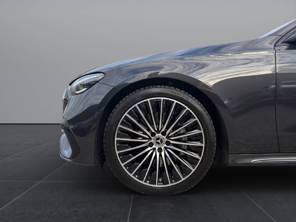 MERCEDES-BENZ E 220 d AMG Line 4matic-image-15