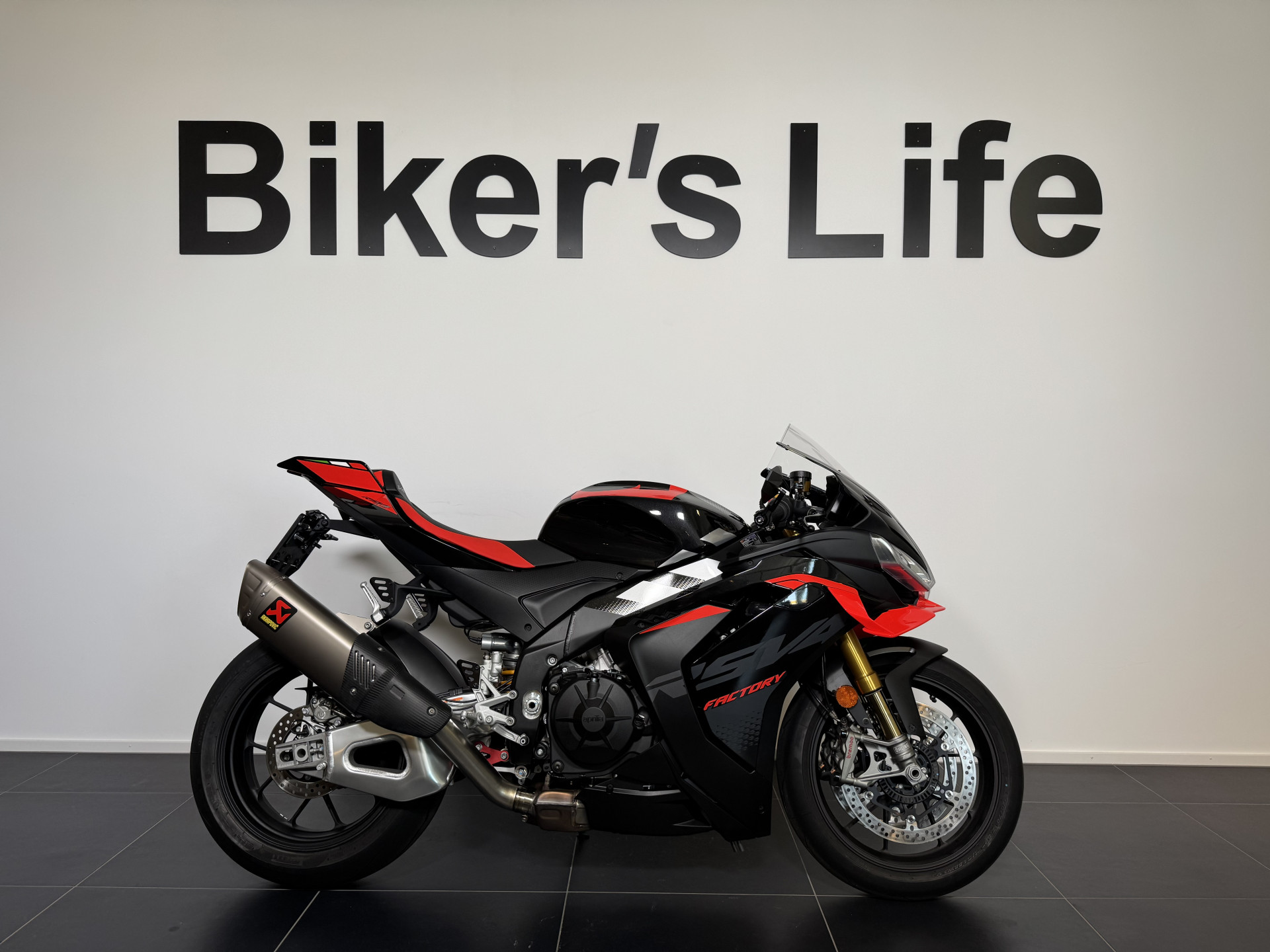 APRILIA RSV4 1100 Factory