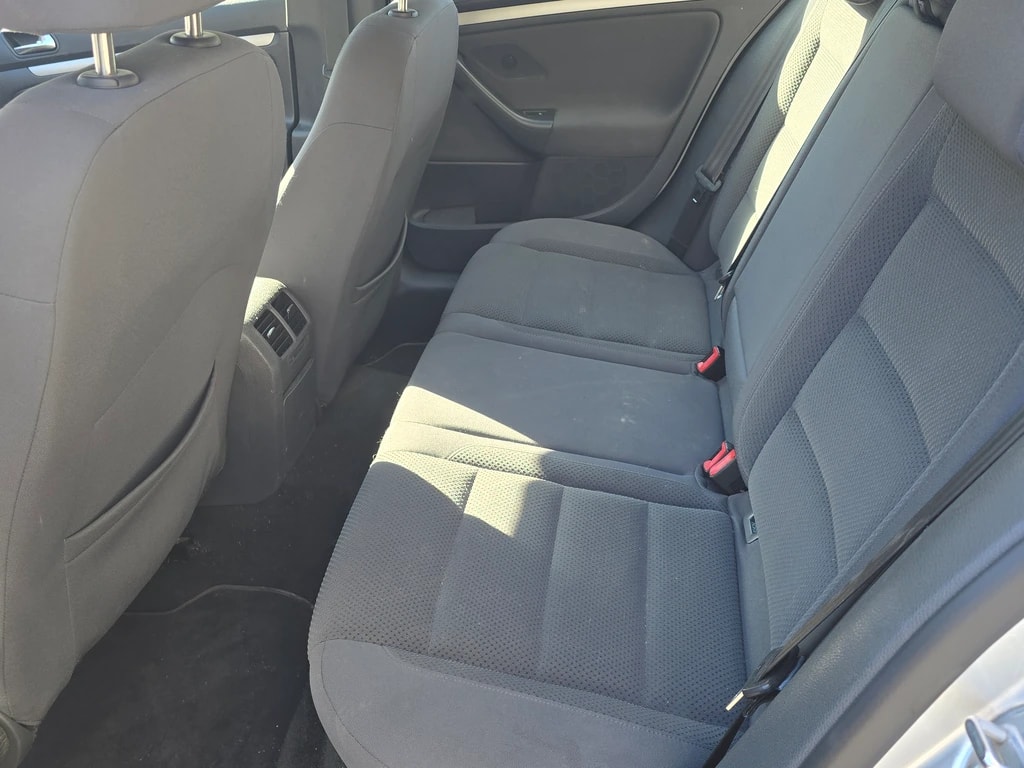 VW Golf 2.0 TDI Comfortline 4Motion-image-5