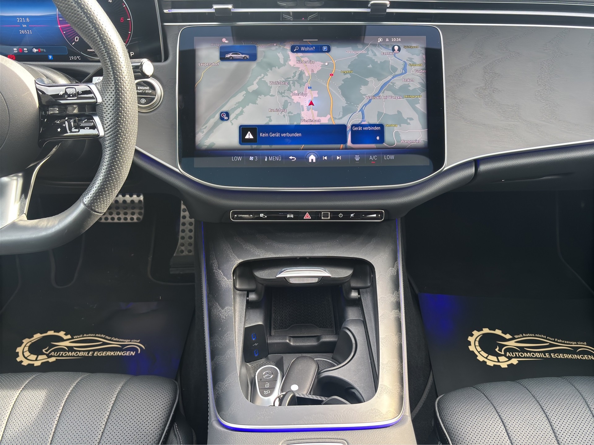 MERCEDES-BENZ E 220 d AMG Line 4matic-image-14