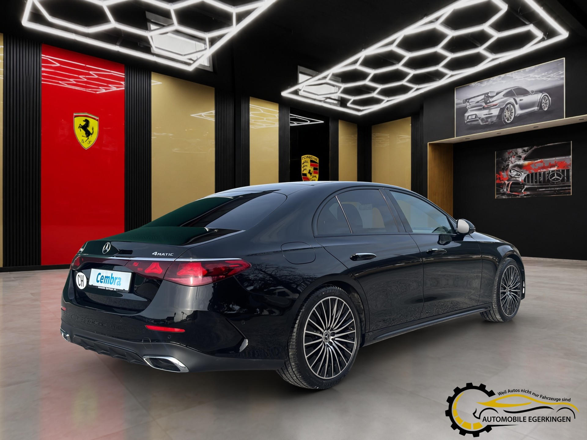 MERCEDES-BENZ E 220 d AMG Line 4matic-image-4