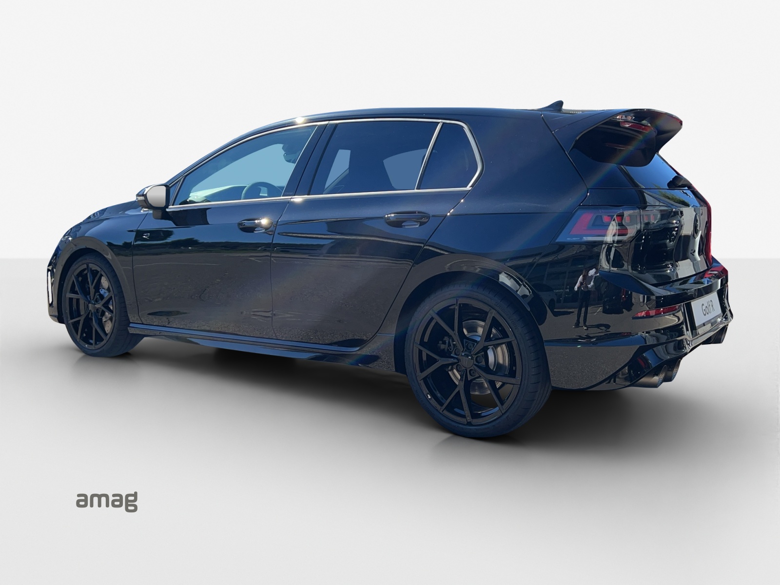 VW Golf 2.0 TSI R DSG 4 Motion-image-2