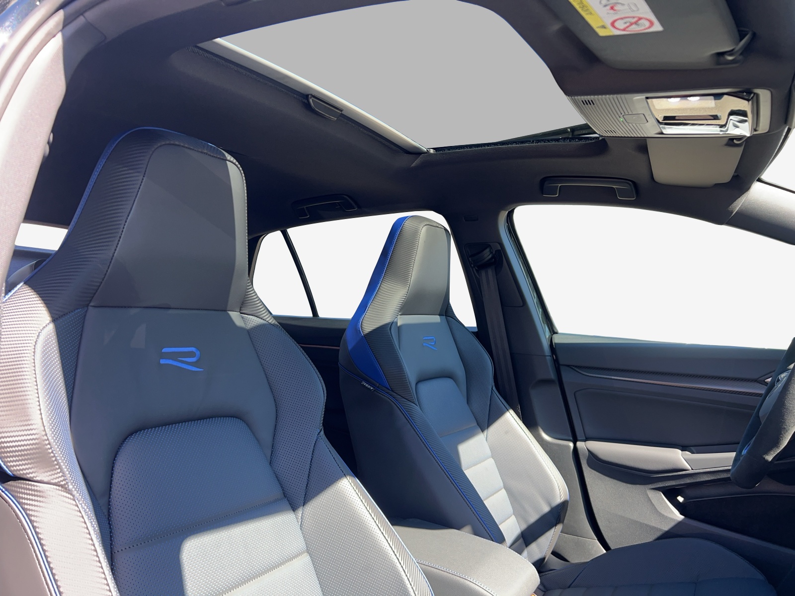 VW Golf 2.0 TSI R DSG 4 Motion-image-15