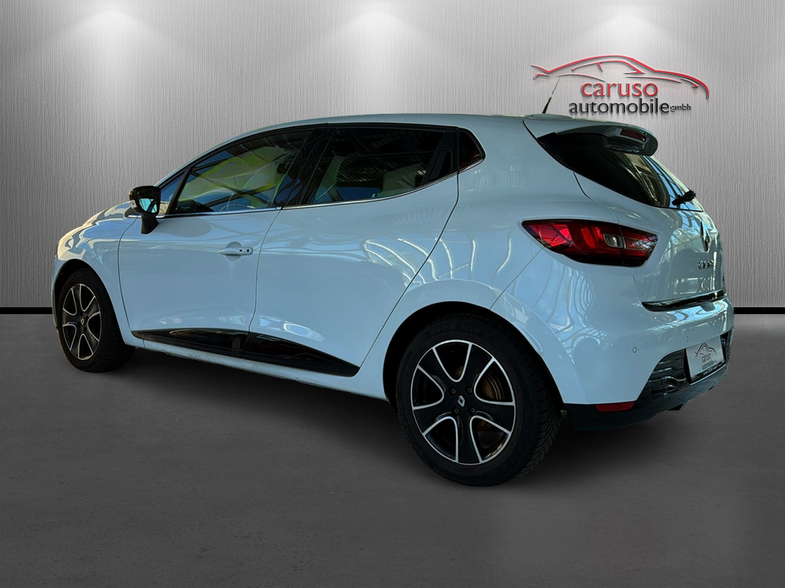 RENAULT Clio 0.9 12V Swiss Edition*Panoramadach*-image-5