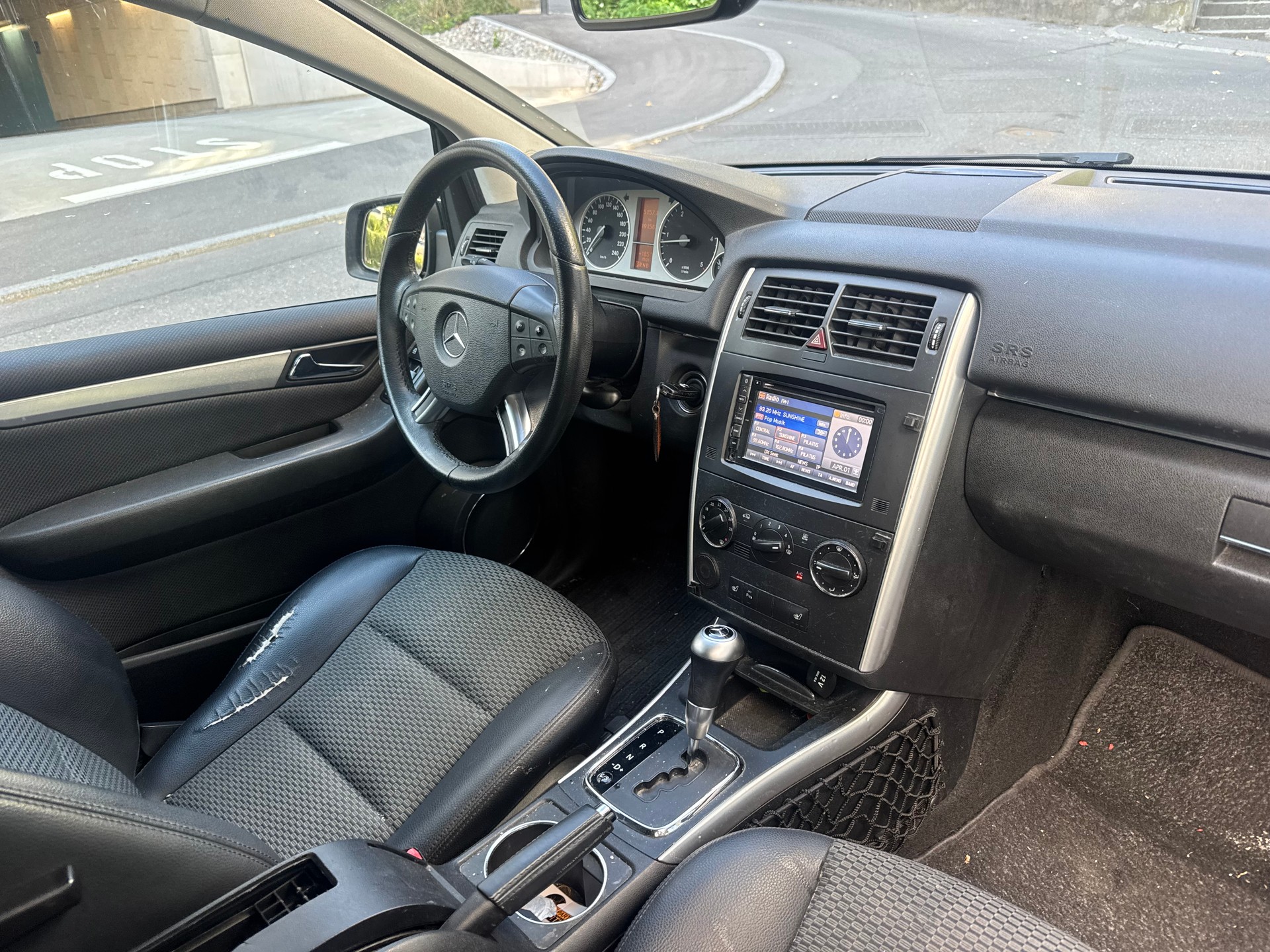 MERCEDES-BENZ B 180 CDI Autotronic-image-4