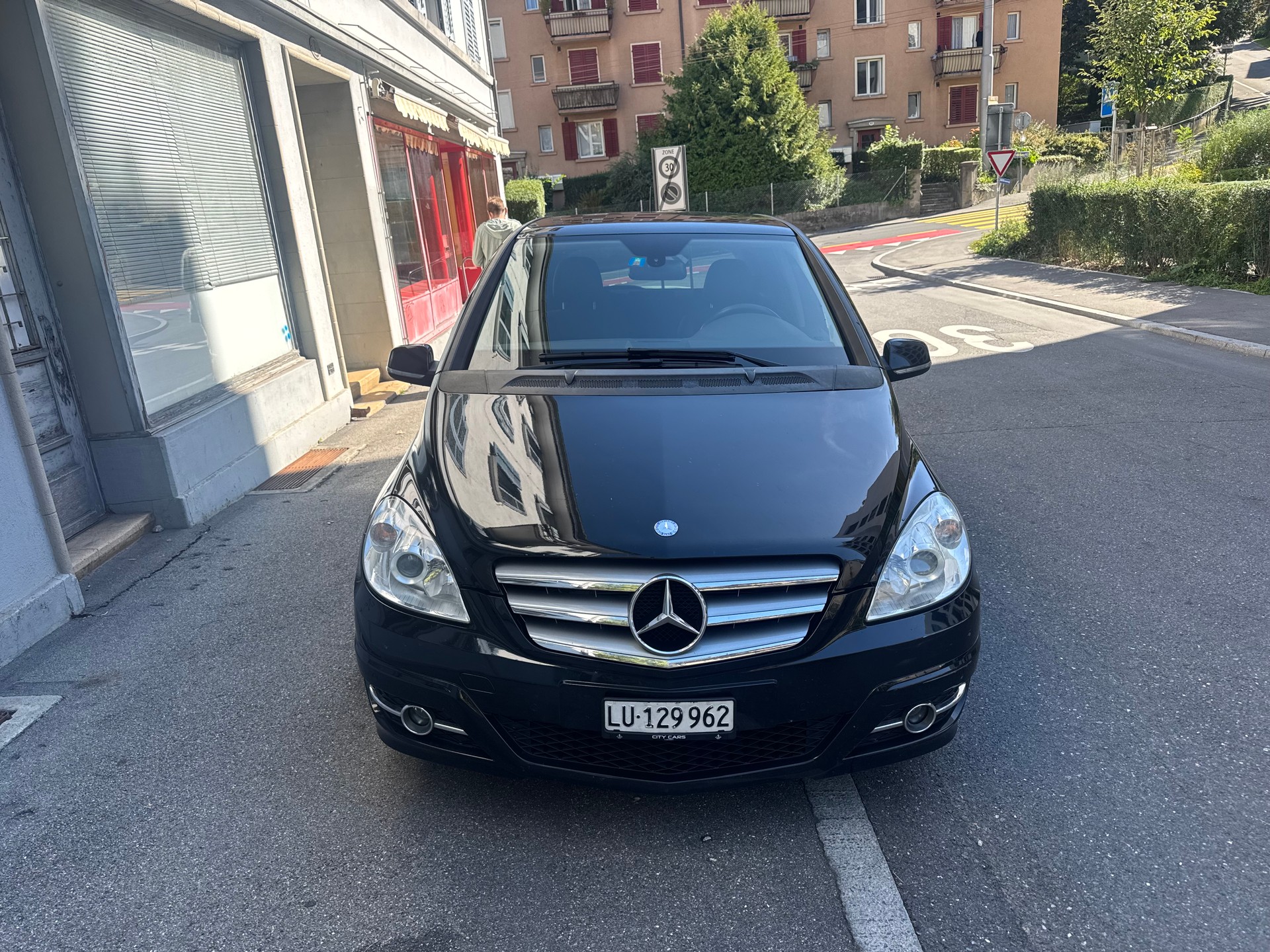 MERCEDES-BENZ B 180 CDI Autotronic-image-8