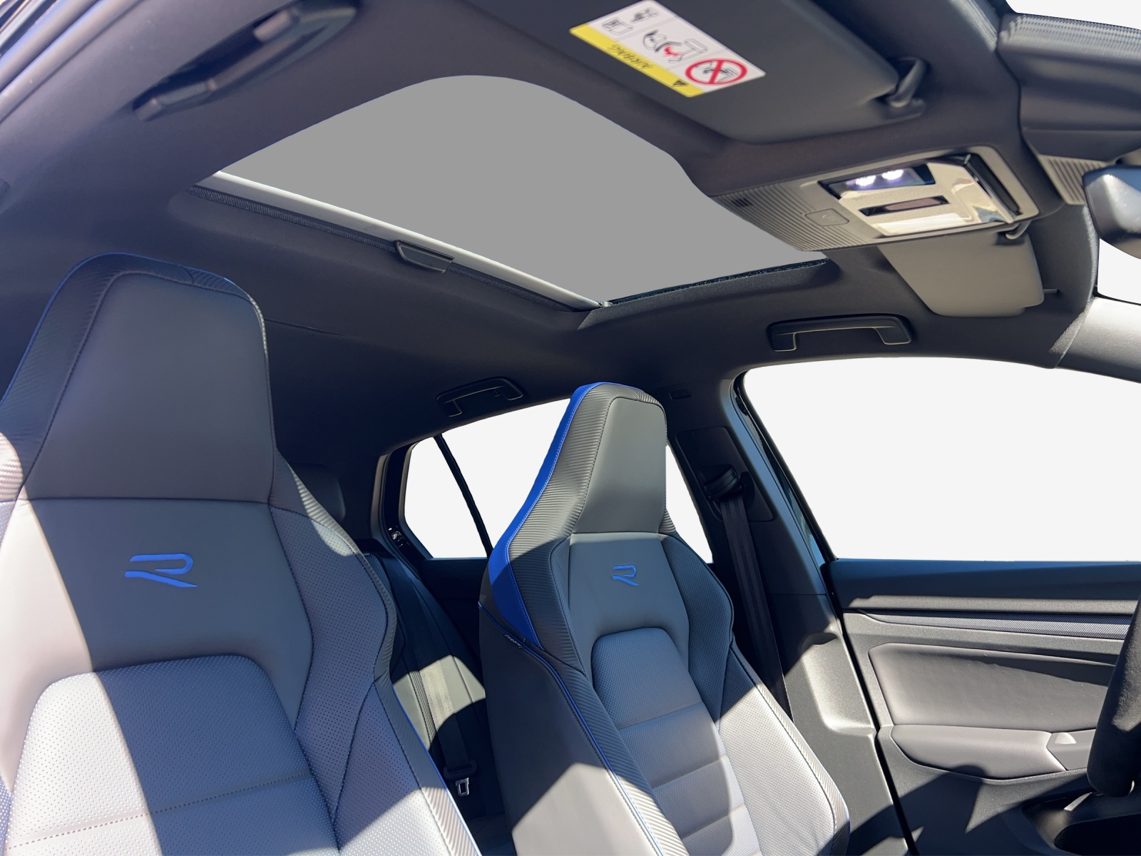 VW Golf 2.0 TSI R DSG 4 Motion-image-15