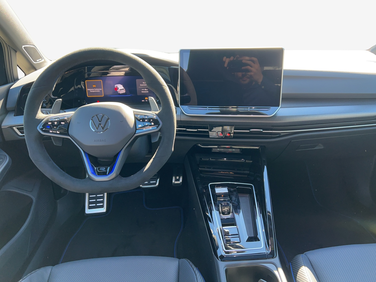 VW Golf 2.0 TSI R DSG 4 Motion-image-8