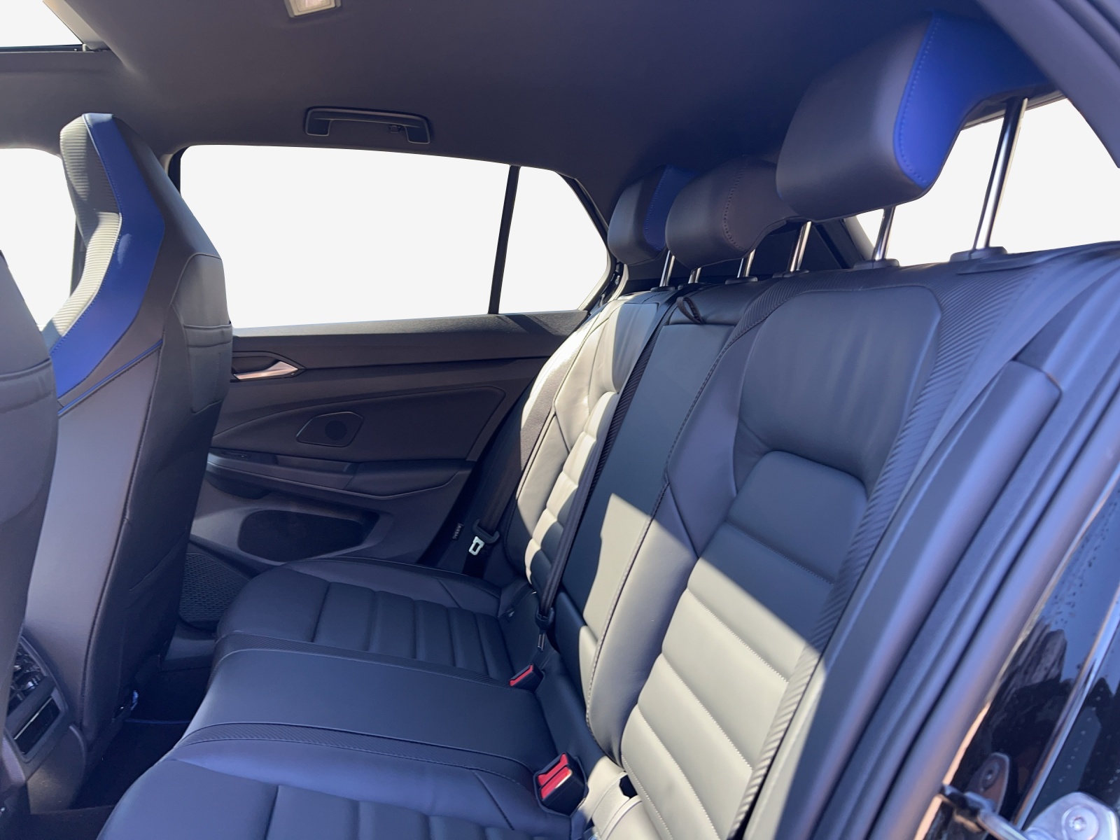 VW Golf 2.0 TSI R DSG 4 Motion-image-11
